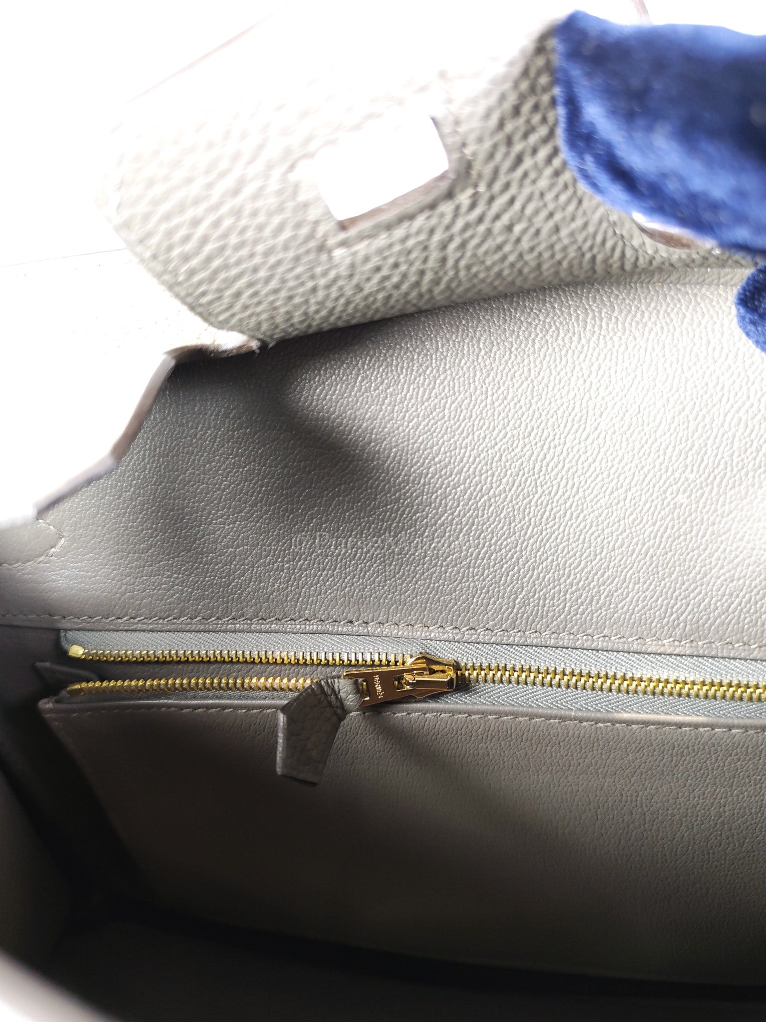 Birkin 25 Gris Meyer in Togo Leather and Gold Hardware Stamp B (2023) | Purse Maison Luxury Bags Shop