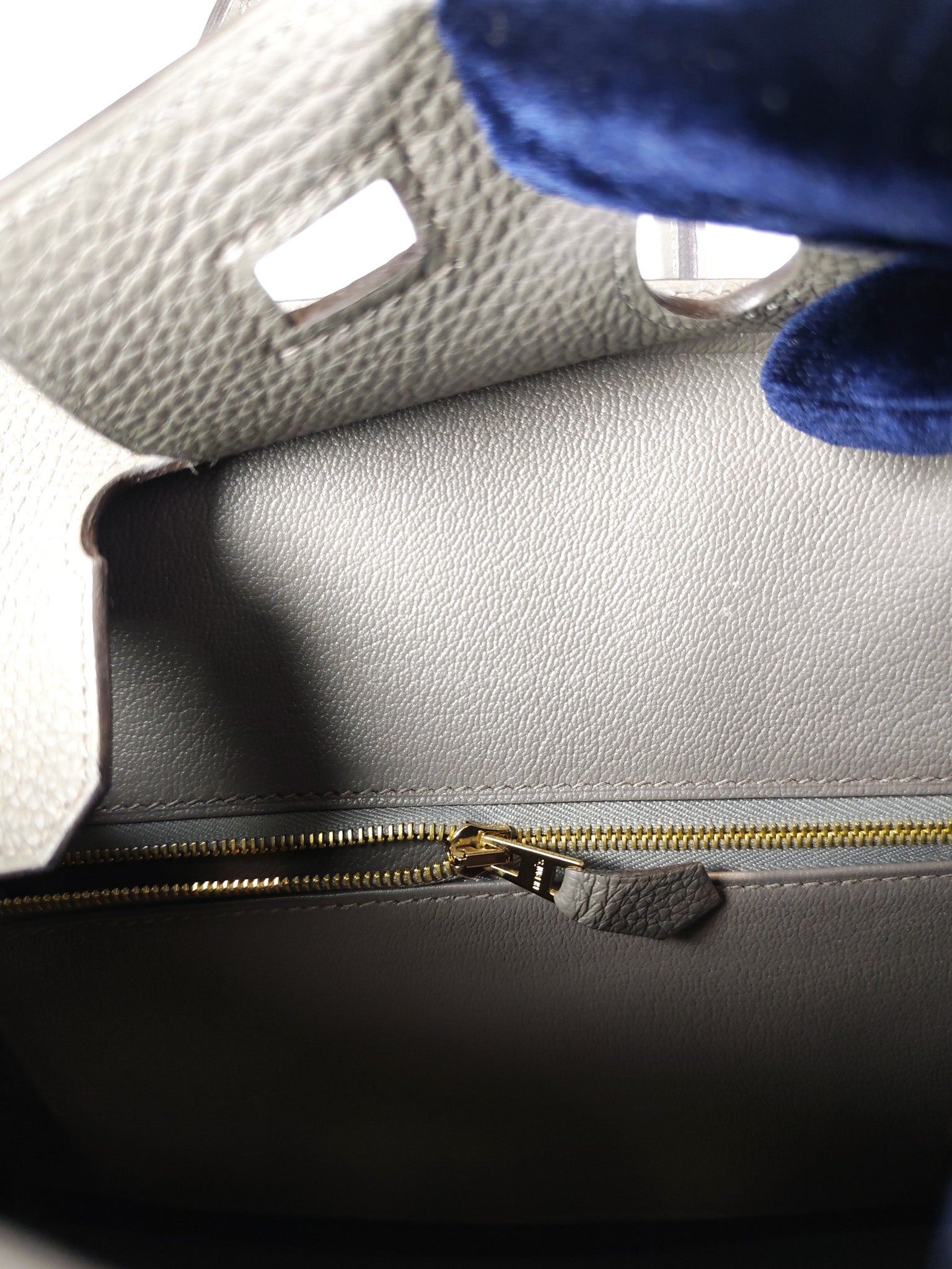 Birkin 25 Gris Meyer in Togo Leather and Gold Hardware Stamp B (2023) | Purse Maison Luxury Bags Shop