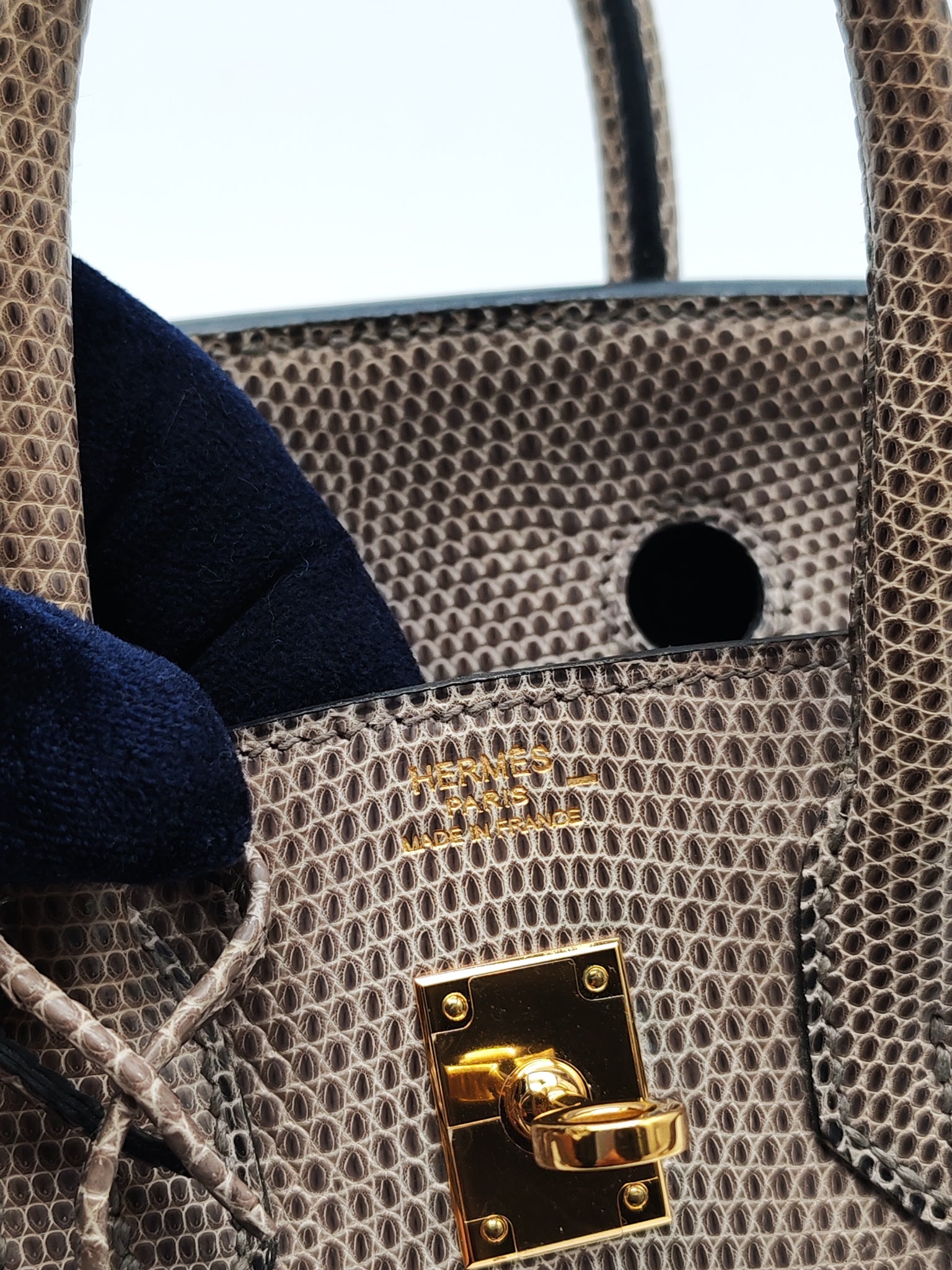 Birkin 25 Lizard Gris Tourterelle Gold Hardware Stamp P (2012) | Purse Maison Luxury Bags Shop