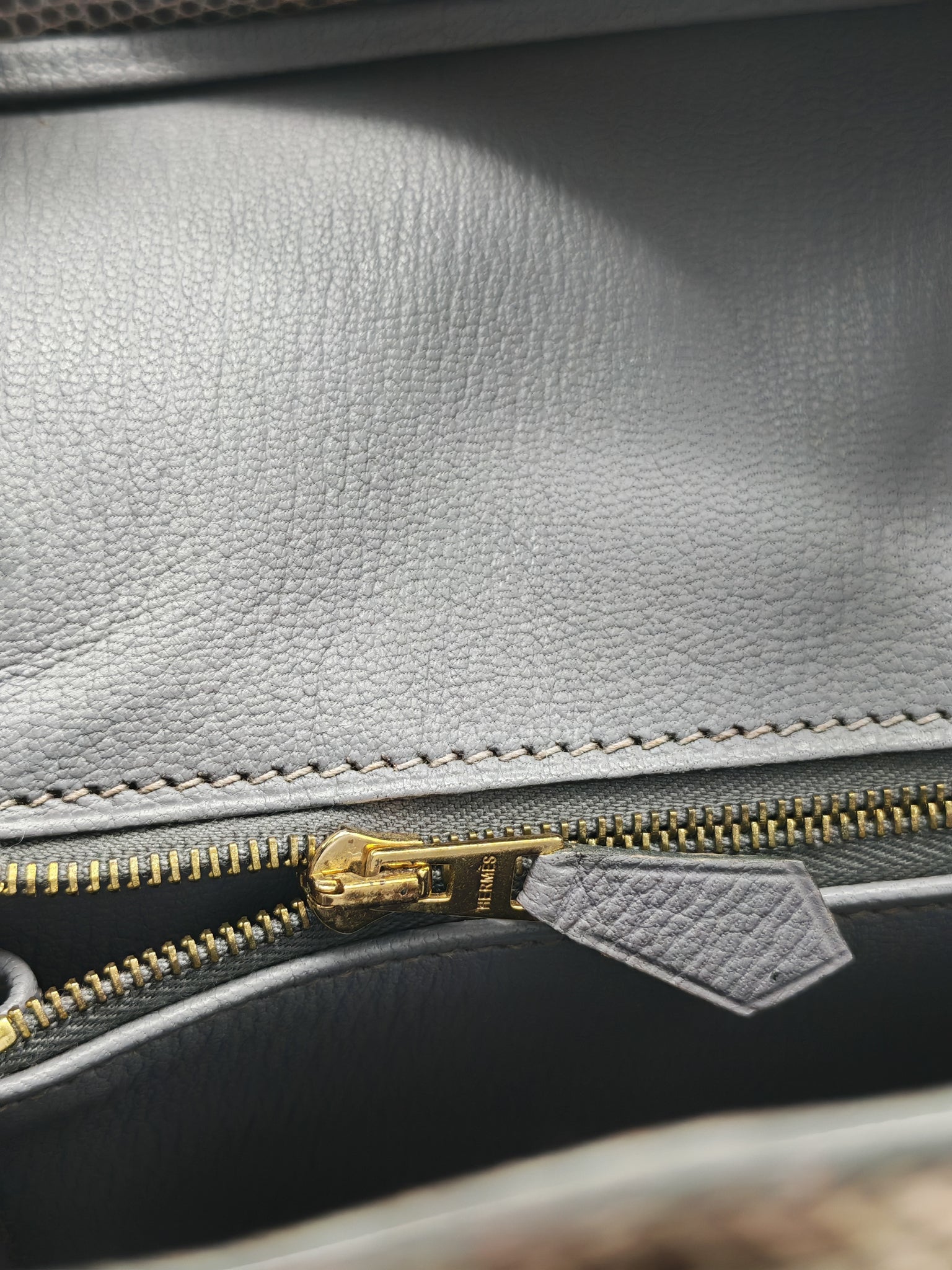 Birkin 25 Lizard Gris Tourterelle Gold Hardware Stamp P (2012) | Purse Maison Luxury Bags Shop