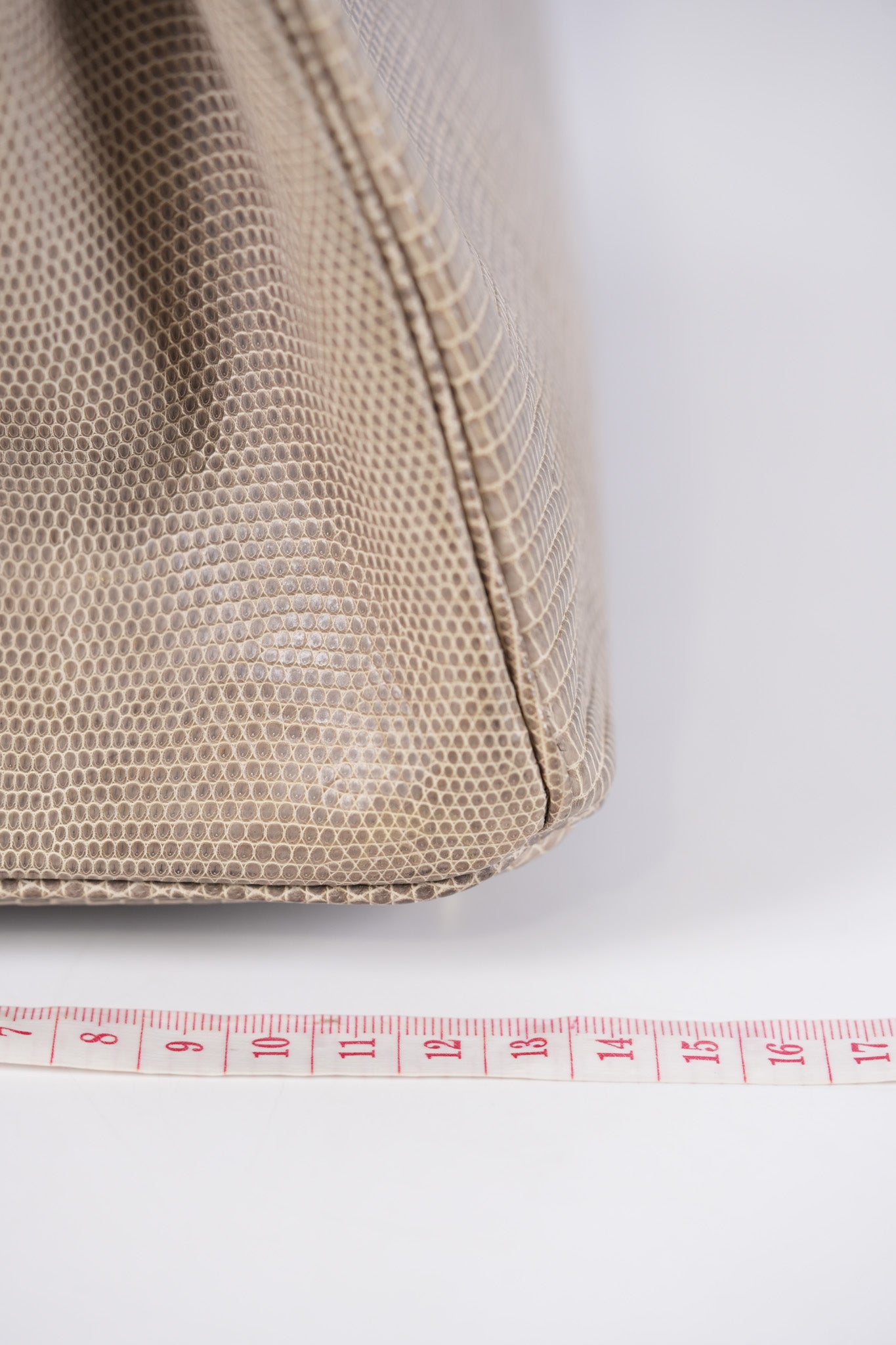 Birkin 25 Lizard Gris Tourterelle Gold hardware Stamp P (2012) | Purse Maison Luxury Bags Shop