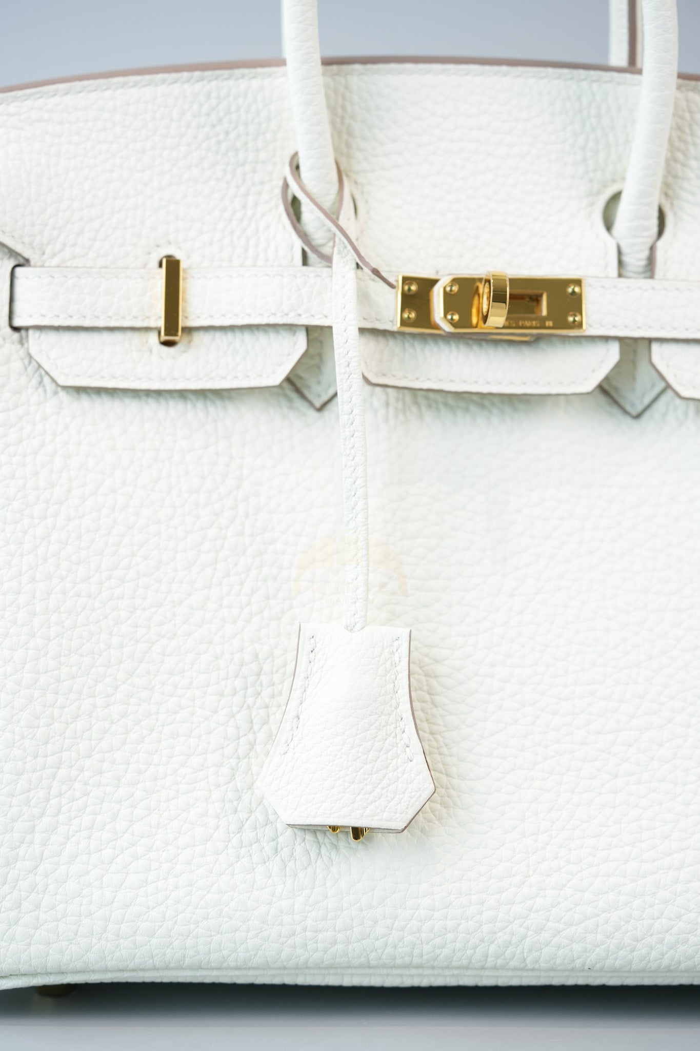 Birkin 25 Mushroom in Togo Leather and Gold Hardware Stamp B (2023) | Purse Maison Luxury Bags Shop