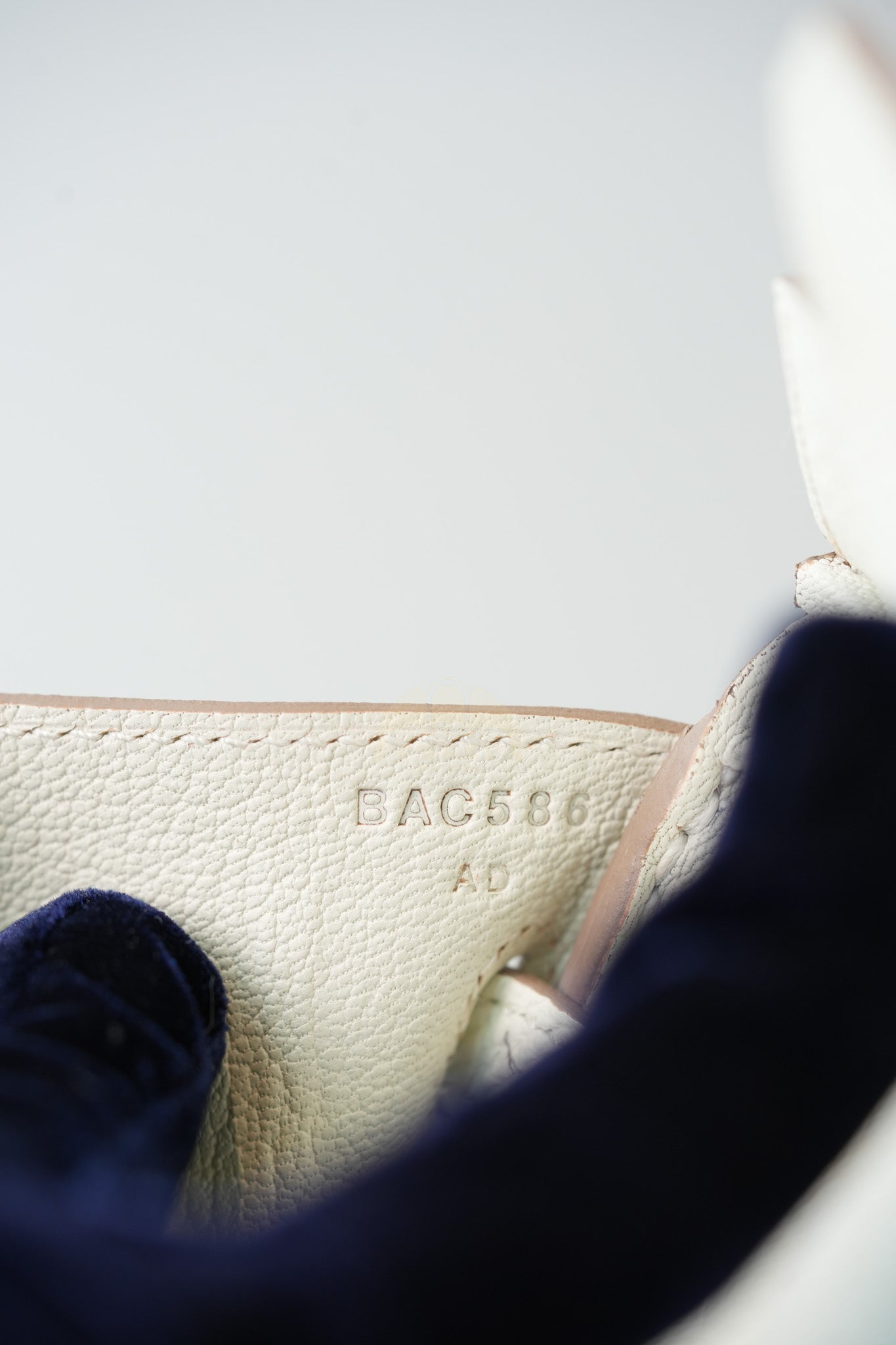 Birkin 25 Mushroom in Togo Leather and Gold Hardware Stamp B (2023) | Purse Maison Luxury Bags Shop