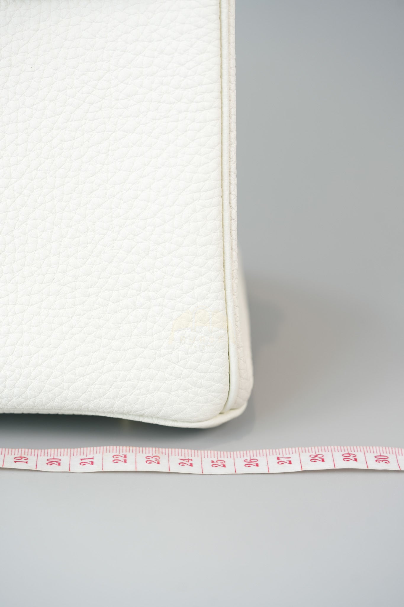 Birkin 25 Mushroom in Togo Leather and Gold Hardware Stamp B (2023) | Purse Maison Luxury Bags Shop