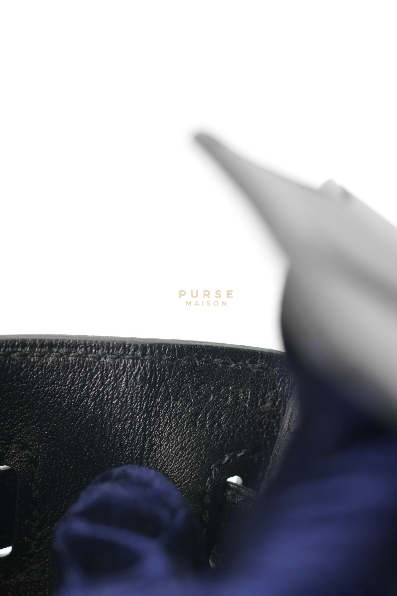 Birkin 25 Retourne in Black Swift Leather and Gold Hardware Stamp A (2017) | Purse Maison Luxury Bags Shop