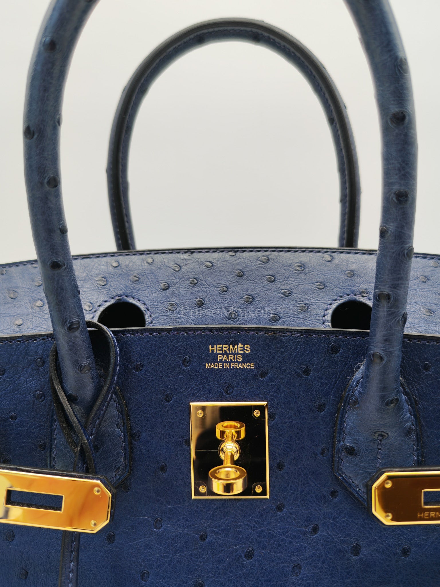 Birkin 30 Autruche in Bleu Iris Ostrich Leather Gold Hardware Stamp T(2015) | Purse Maison Luxury Bags Shop