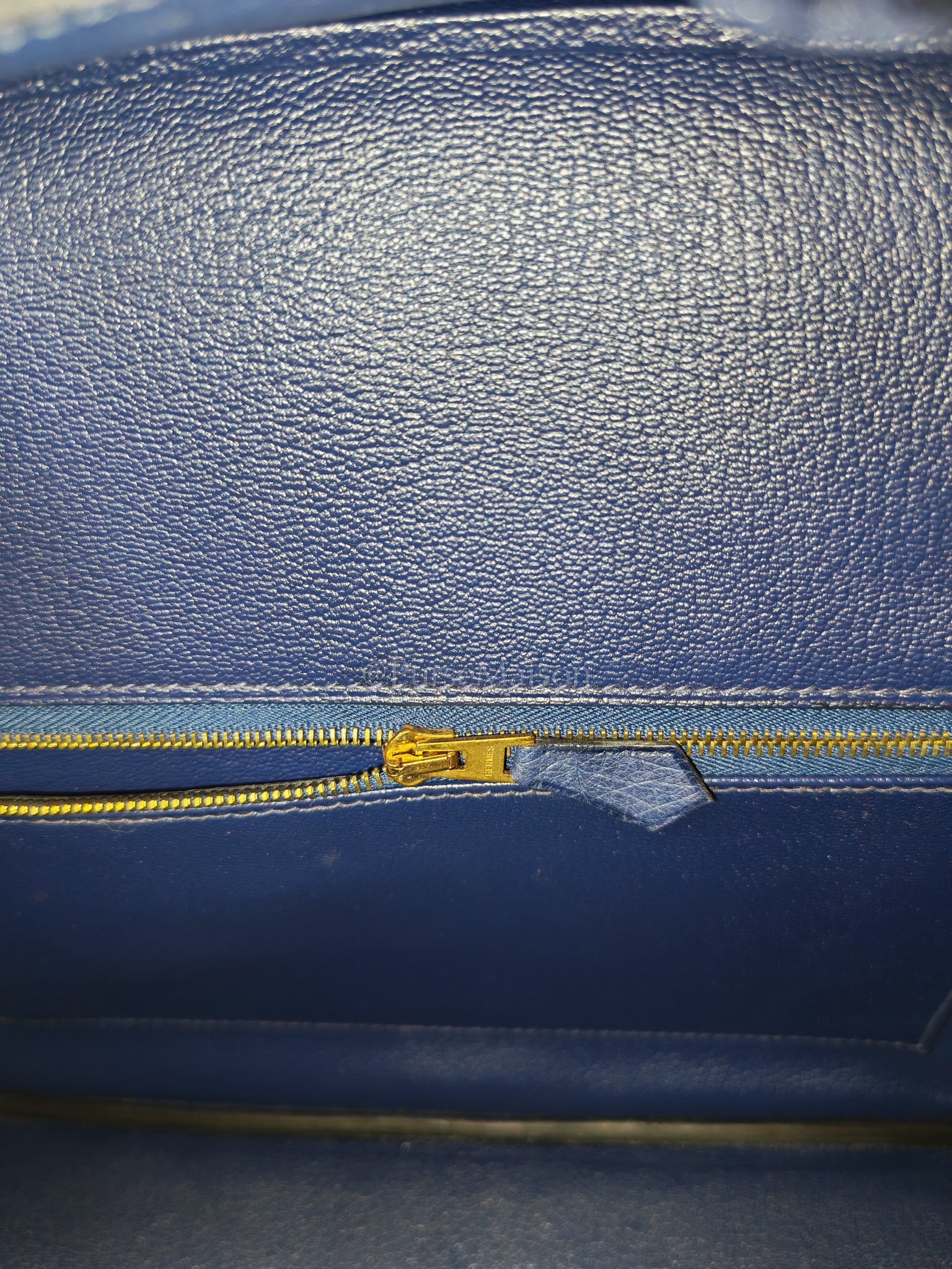 Birkin 30 Autruche in Bleu Iris Ostrich Leather Gold Hardware Stamp T(2015) | Purse Maison Luxury Bags Shop