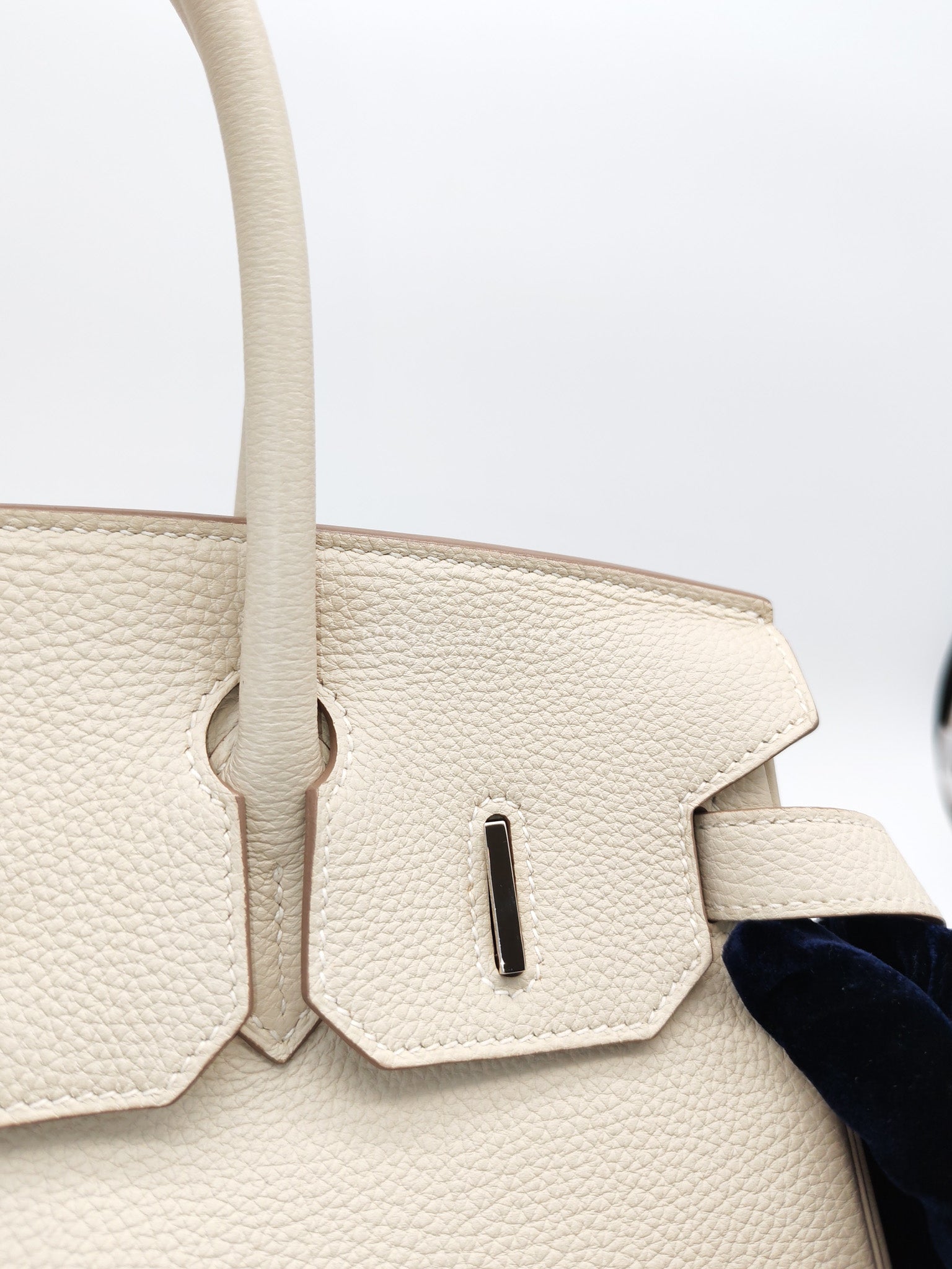 Birkin 30 in Craie Togo Leather Palladium Hardware Stamp C(2018) w/ Free Twilly | Purse Maison Luxury Bags Shop