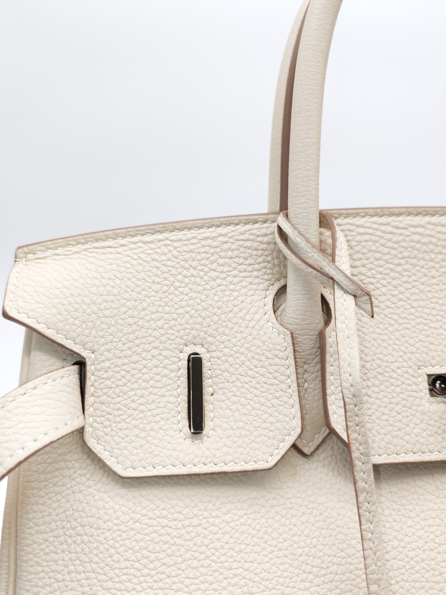 Birkin 30 in Craie Togo Leather Palladium Hardware Stamp C(2018) w/ Free Twilly | Purse Maison Luxury Bags Shop