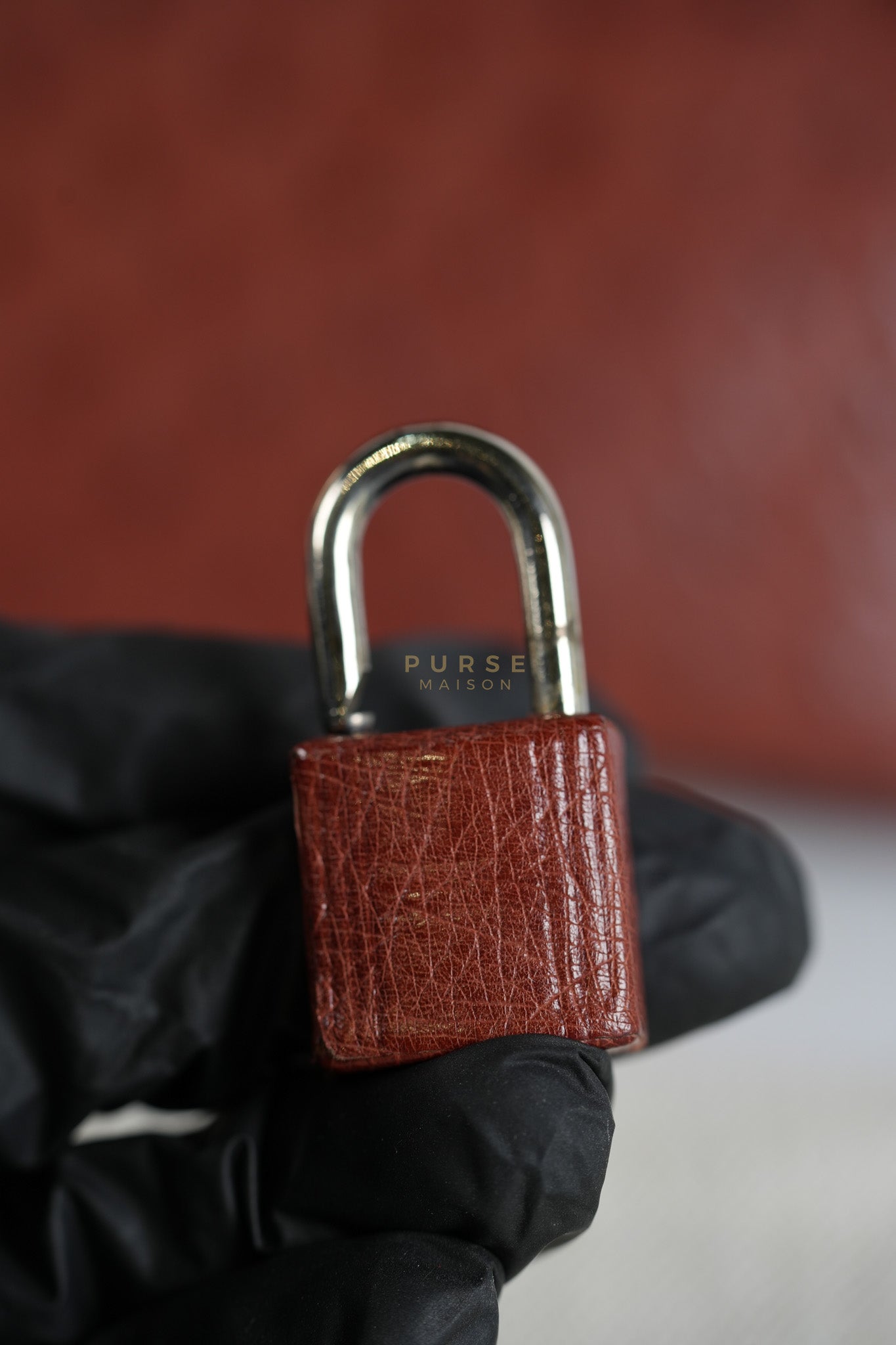 Birkin 35 Retourne Rouge in Ostrich Leather and Palladium Hardware Stamp Square D (2000) | Purse Maison Luxury Bags Shop