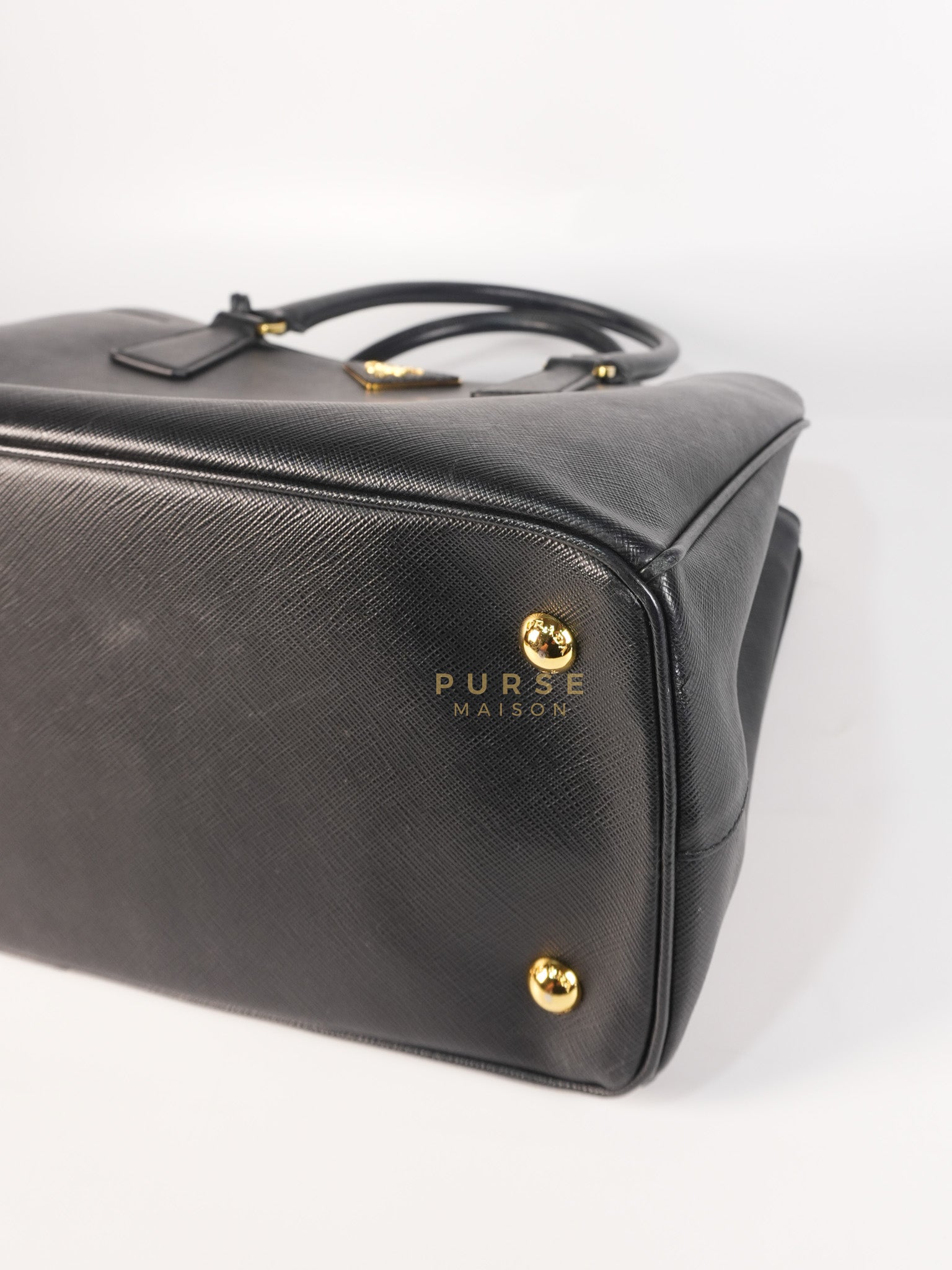 BN1874 Galleria Single Zip Tote Bag Medium in Black Saffiano Leather Lux | Purse Maison Luxury Bags Shop