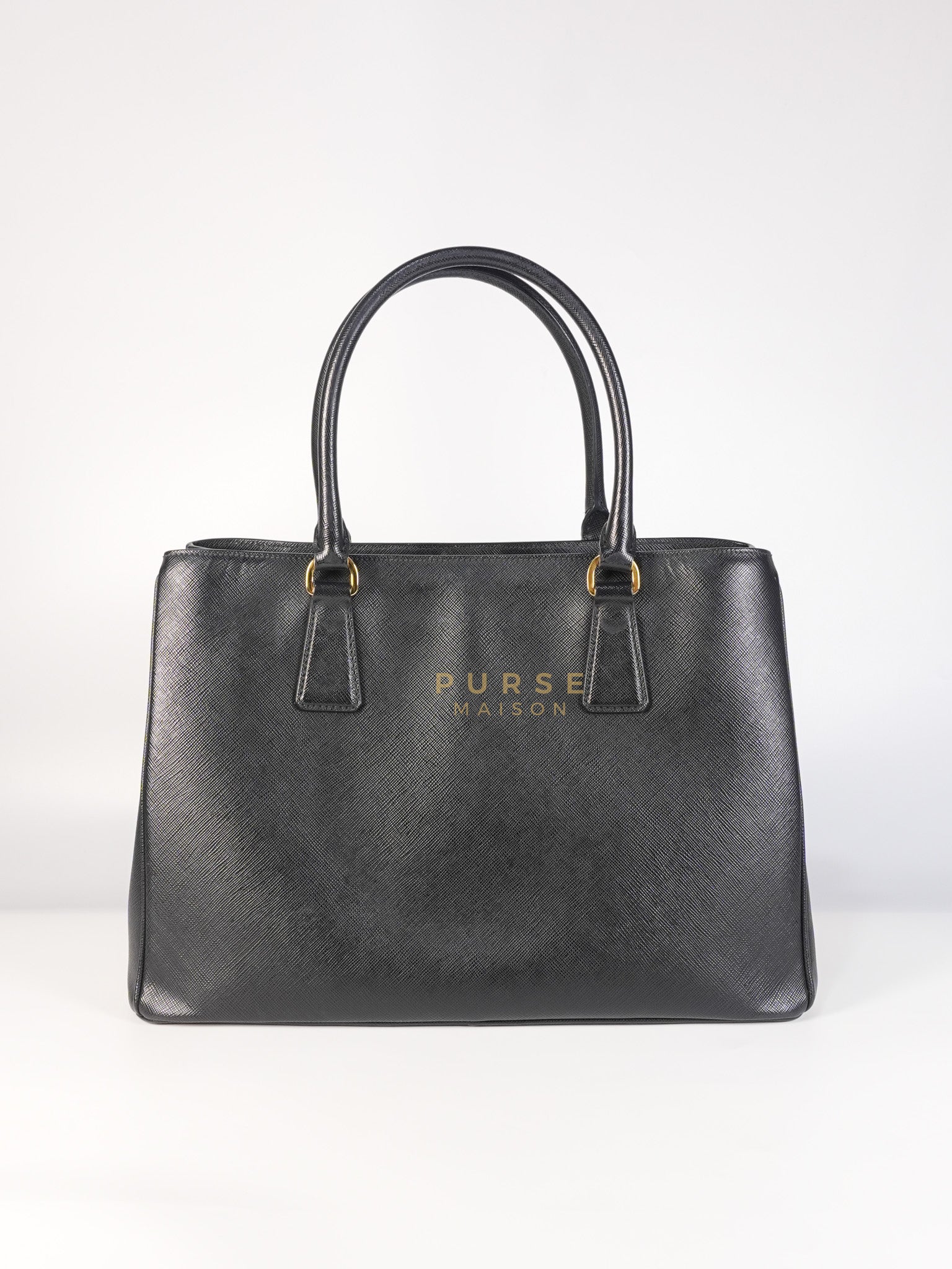 BN1874 Galleria Single Zip Tote Bag Medium in Black Saffiano Leather Lux | Purse Maison Luxury Bags Shop