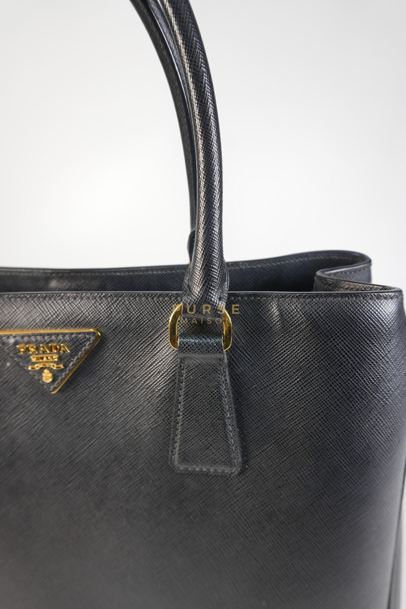 BN1874 Galleria Single Zip Tote Bag Medium in Black Saffiano Leather Lux | Purse Maison Luxury Bags Shop