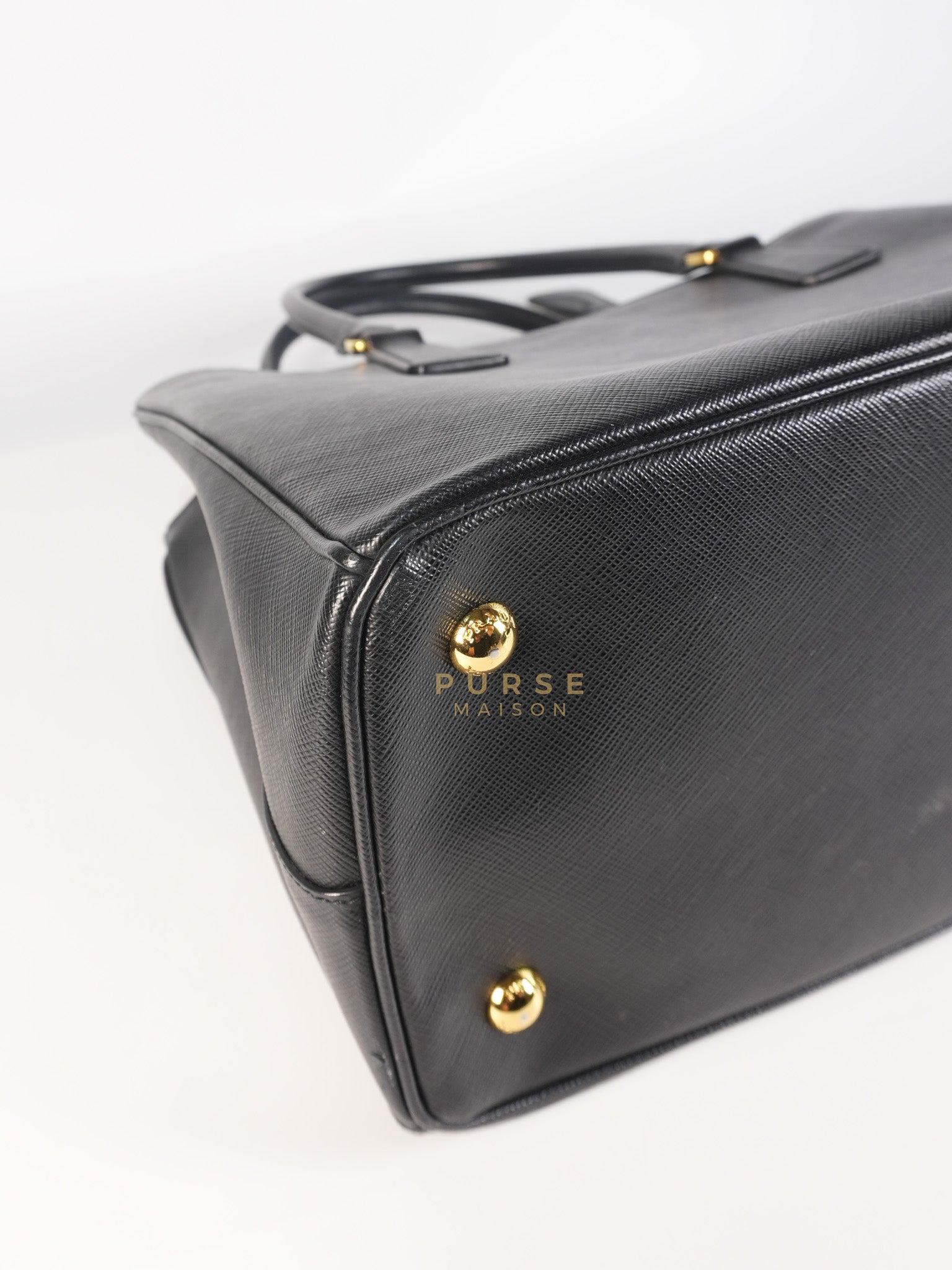 BN1874 Galleria Single Zip Tote Bag Medium in Black Saffiano Leather Lux | Purse Maison Luxury Bags Shop