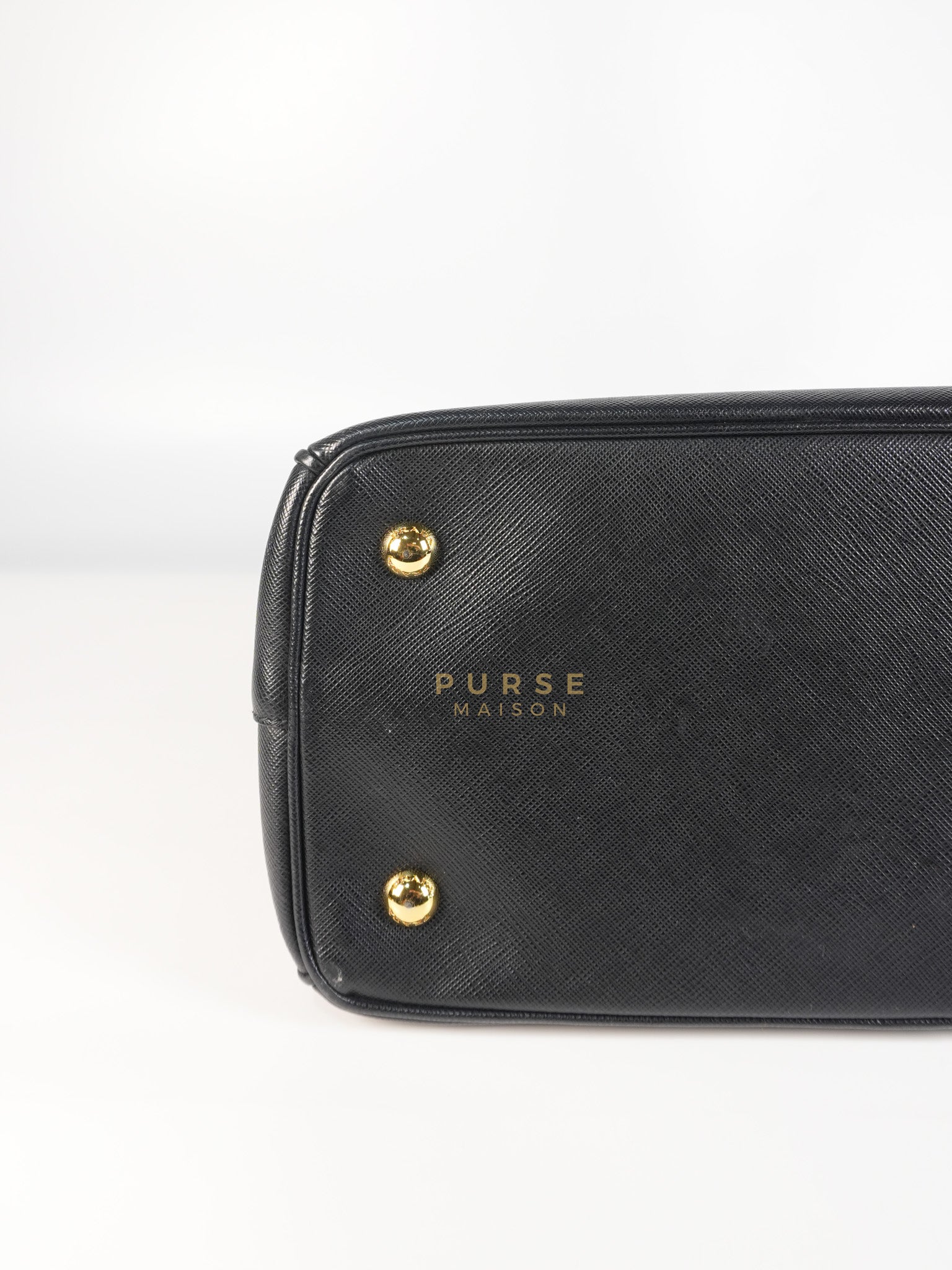 BN1874 Galleria Single Zip Tote Bag Medium in Black Saffiano Leather Lux | Purse Maison Luxury Bags Shop