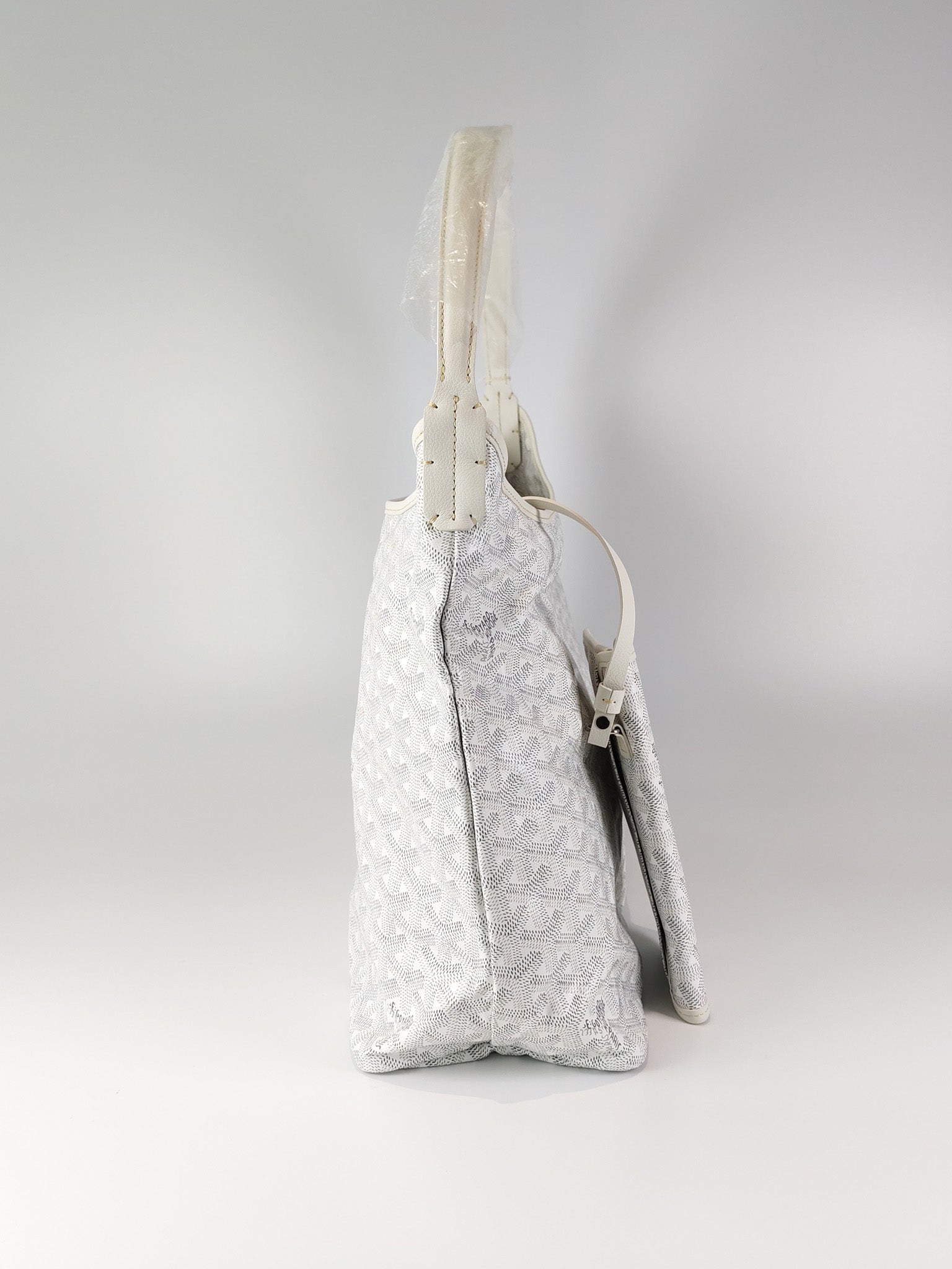 Boheme Hobo Bag PM in White Goyardine Canvas | Purse Maison Luxury Bags Shop