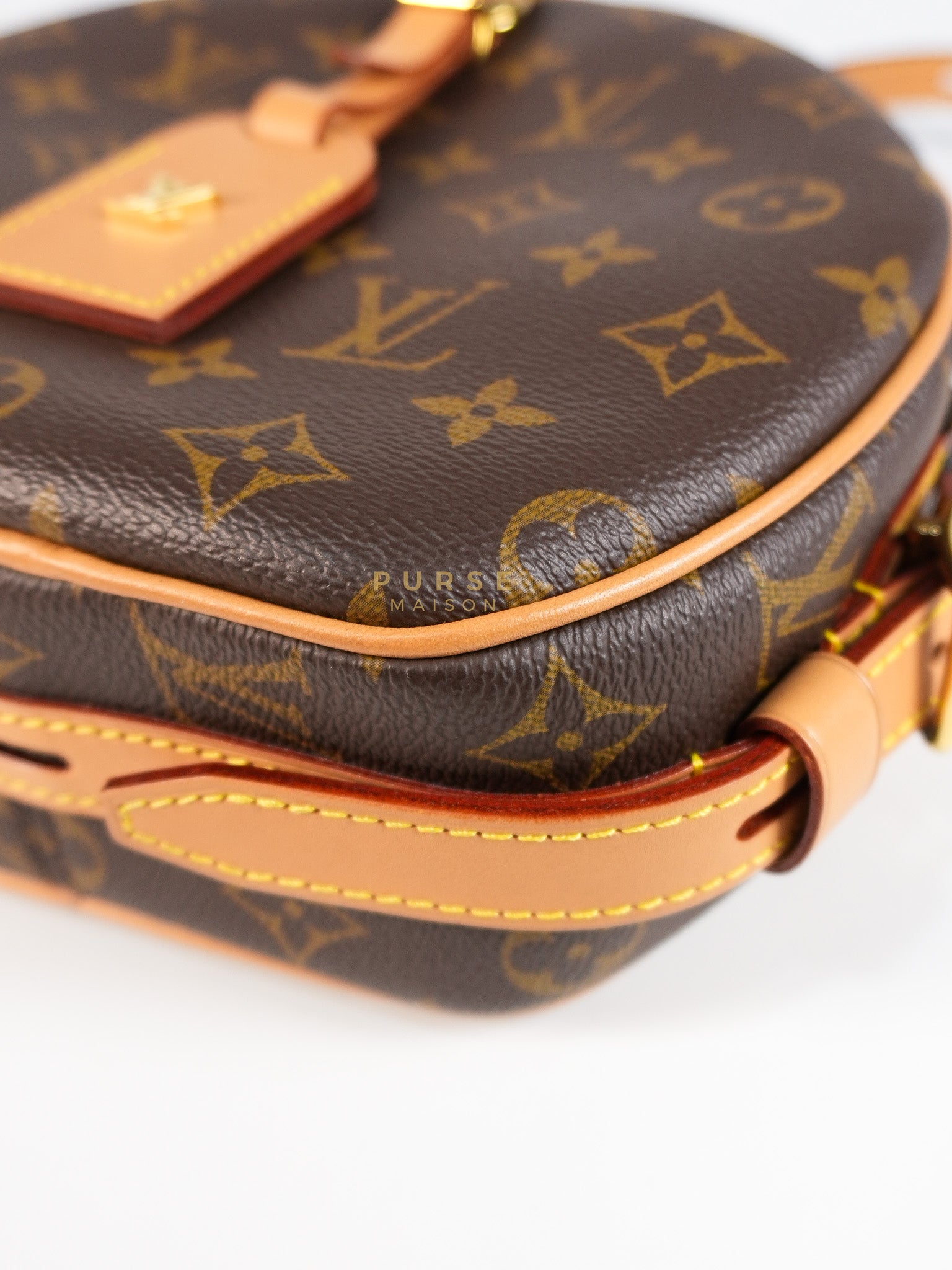 Boîte Chapeau Souple MM Bag in Monogram Canvas & Gold Hardware (Date Code: DU4200) | Purse Maison Luxury Bags Shop