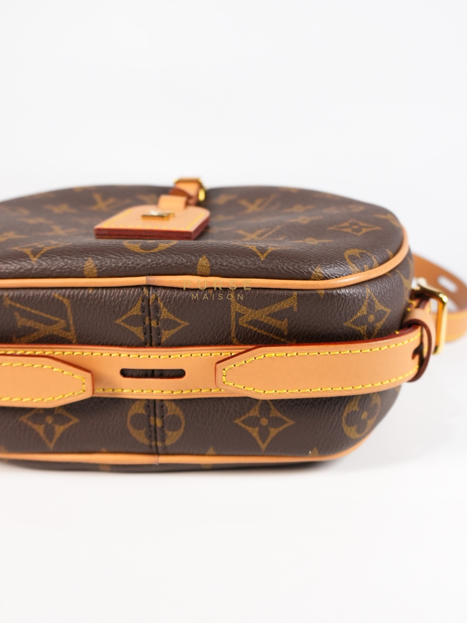 Boîte Chapeau Souple MM Bag in Monogram Canvas & Gold Hardware (Date Code: DU4200) | Purse Maison Luxury Bags Shop