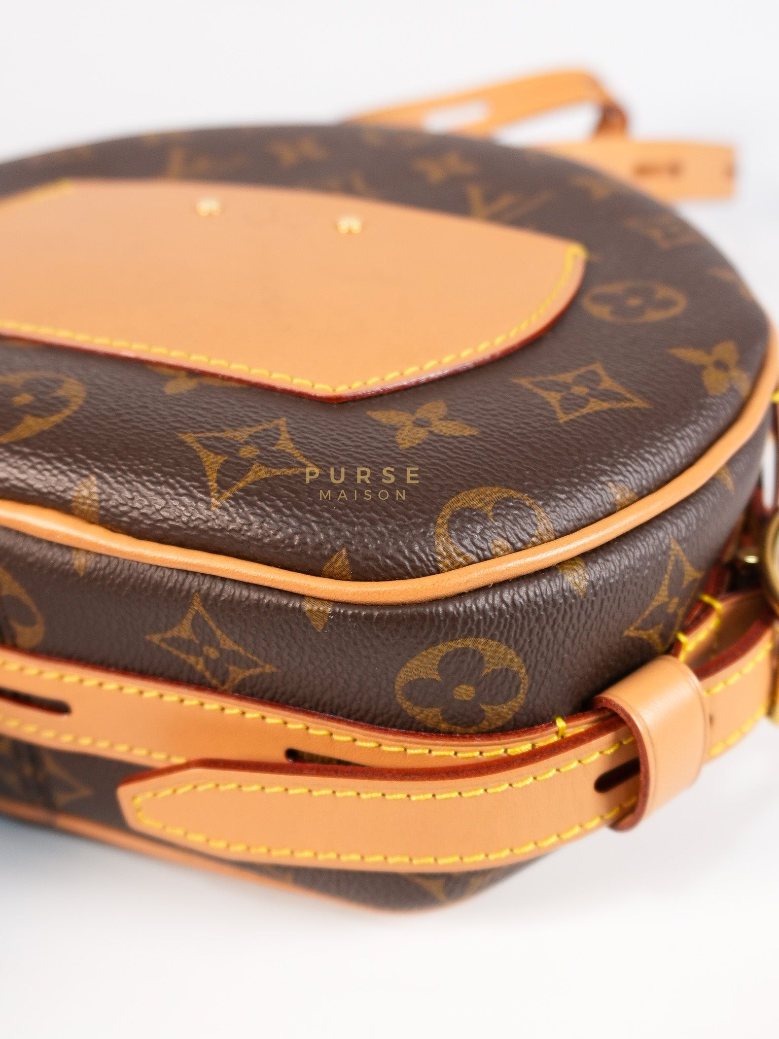 Boîte Chapeau Souple MM Bag in Monogram Canvas & Gold Hardware (Date Code: DU4200) | Purse Maison Luxury Bags Shop