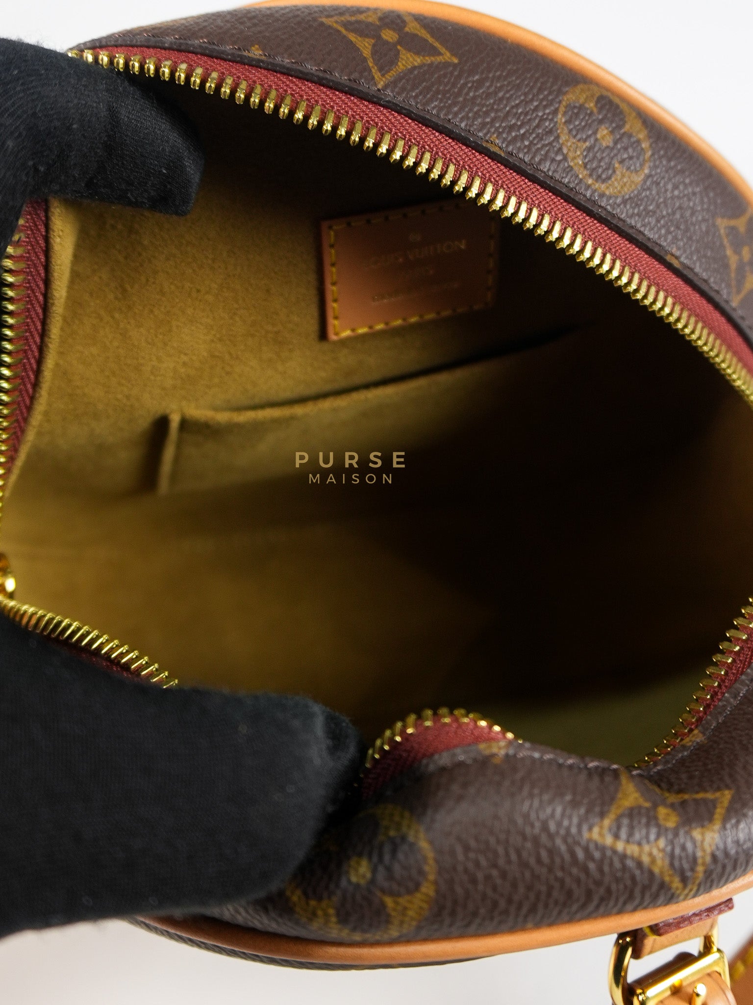 Boîte Chapeau Souple MM Bag in Monogram Canvas & Gold Hardware (Date Code: DU4200) | Purse Maison Luxury Bags Shop