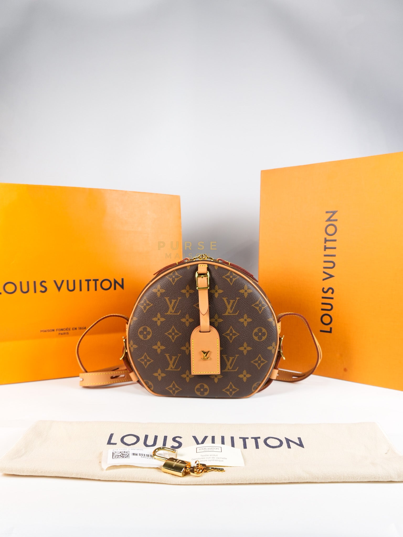 Boîte Chapeau Souple MM Bag in Monogram Canvas & Gold Hardware (Date Code: DU4200) | Purse Maison Luxury Bags Shop