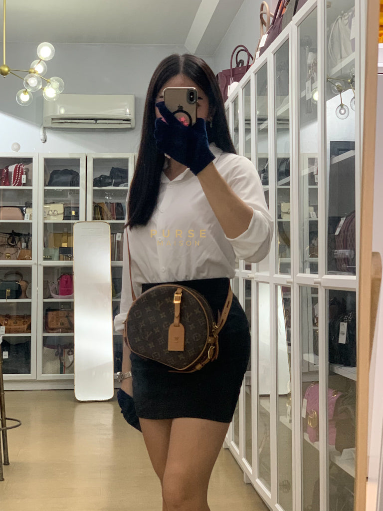 Boîte Chapeau Souple MM Bag in Monogram Canvas & Gold Hardware (Date Code: DU4200) | Purse Maison Luxury Bags Shop