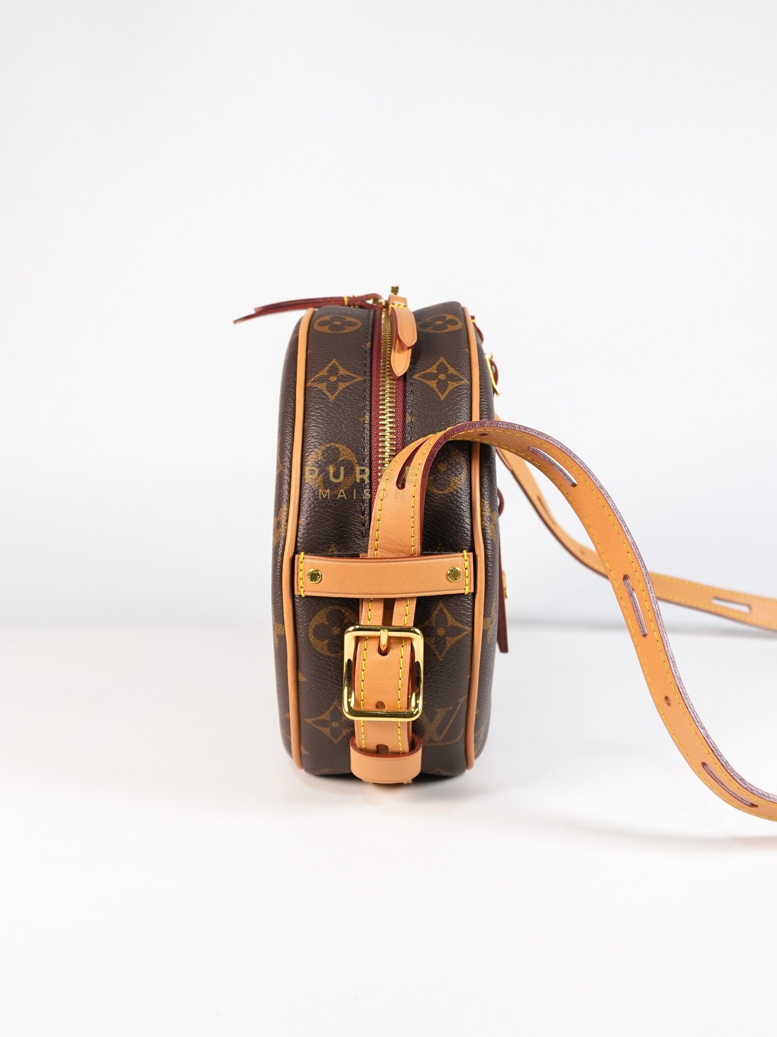 Boîte Chapeau Souple MM Bag in Monogram Canvas & Gold Hardware (Date Code: DU4200) | Purse Maison Luxury Bags Shop