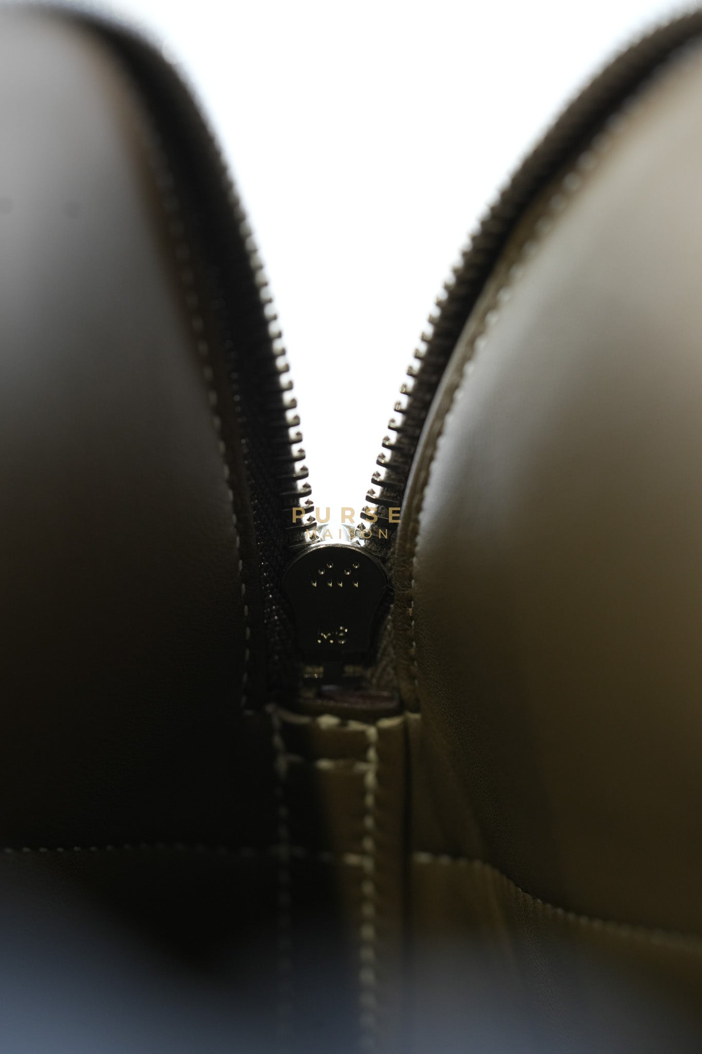 Bolide 31 in Etoupe Taurillon Clemence Leather Palladium Hardware Stamp X(2016) | Purse Maison Luxury Bags Shop