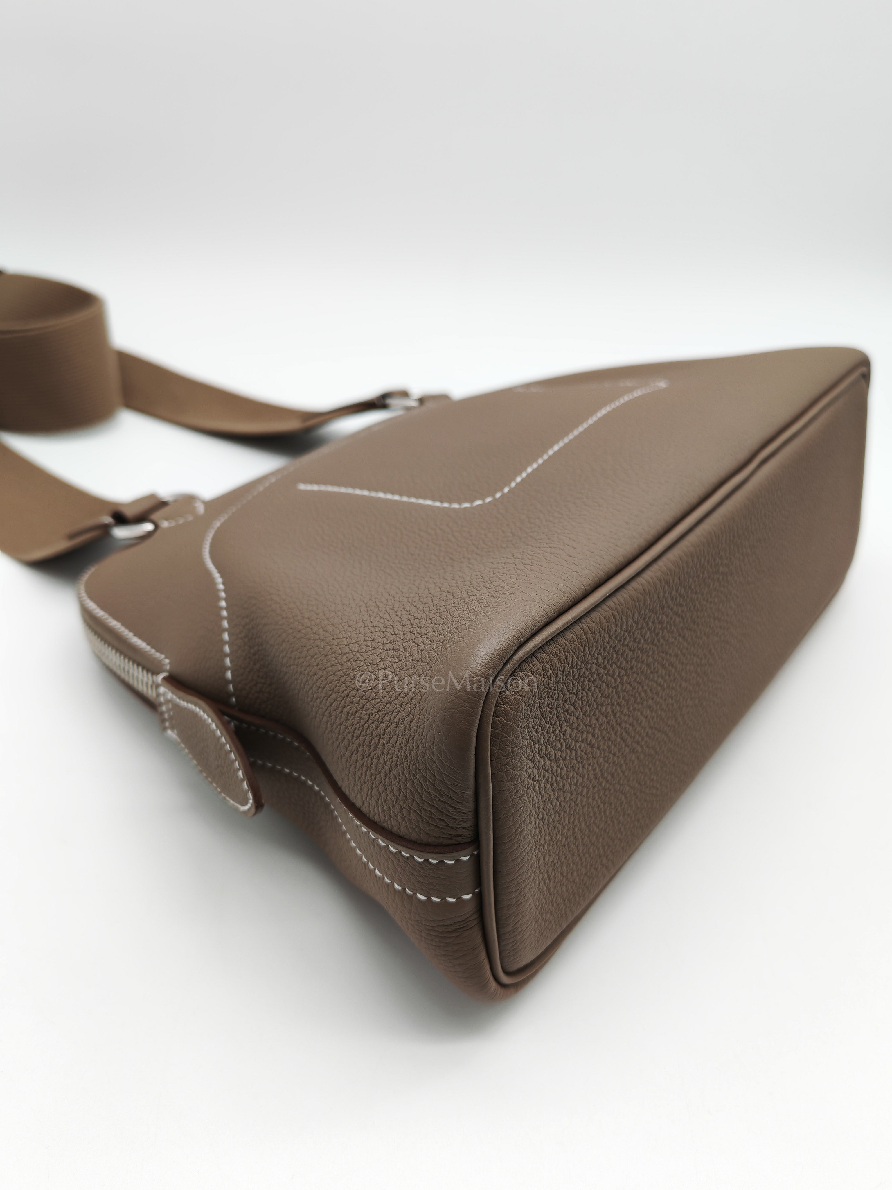 Bolide Messenger in Etoupe Evercolor Leather and Palladium Hardwarde Stamp K (2025) | Purse Maison Luxury Bags Shop