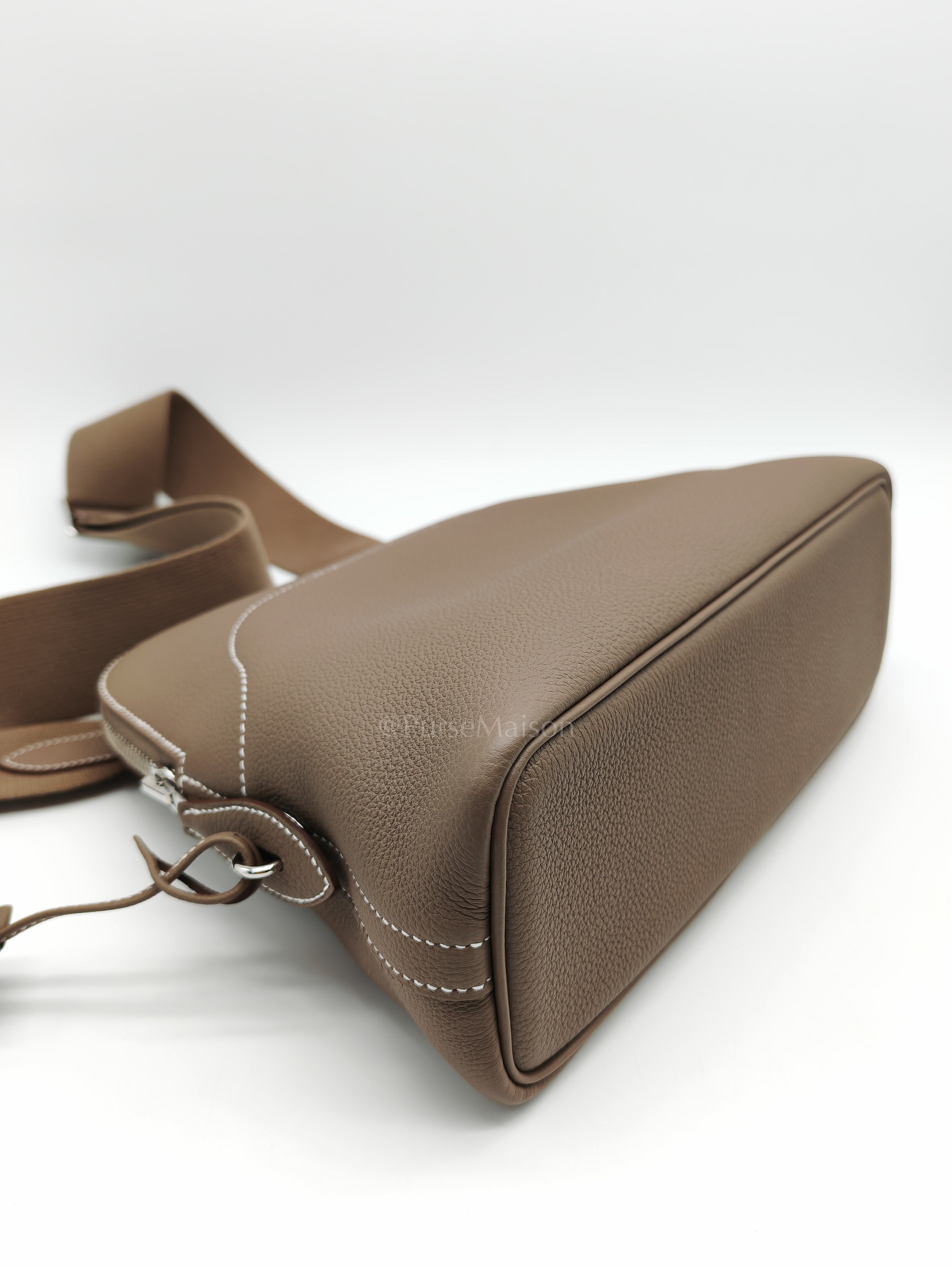 Bolide Messenger in Etoupe Evercolor Leather and Palladium Hardwarde Stamp K (2025) | Purse Maison Luxury Bags Shop