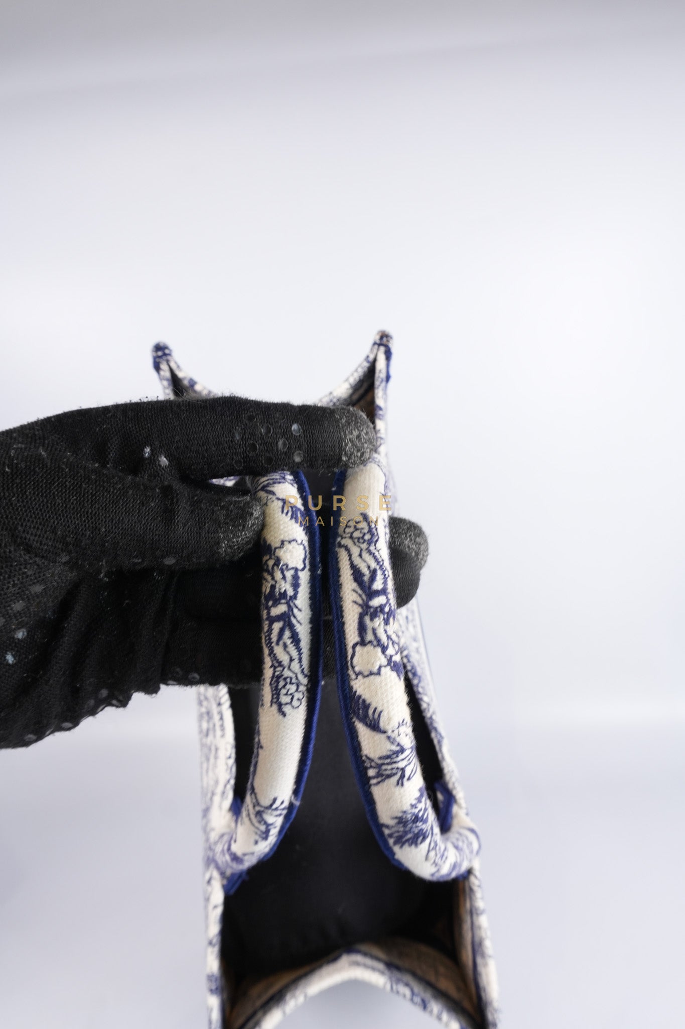 Book Tote Medium in Blue/White Embroidered Canvas | Purse Maison Luxury Bags Shop