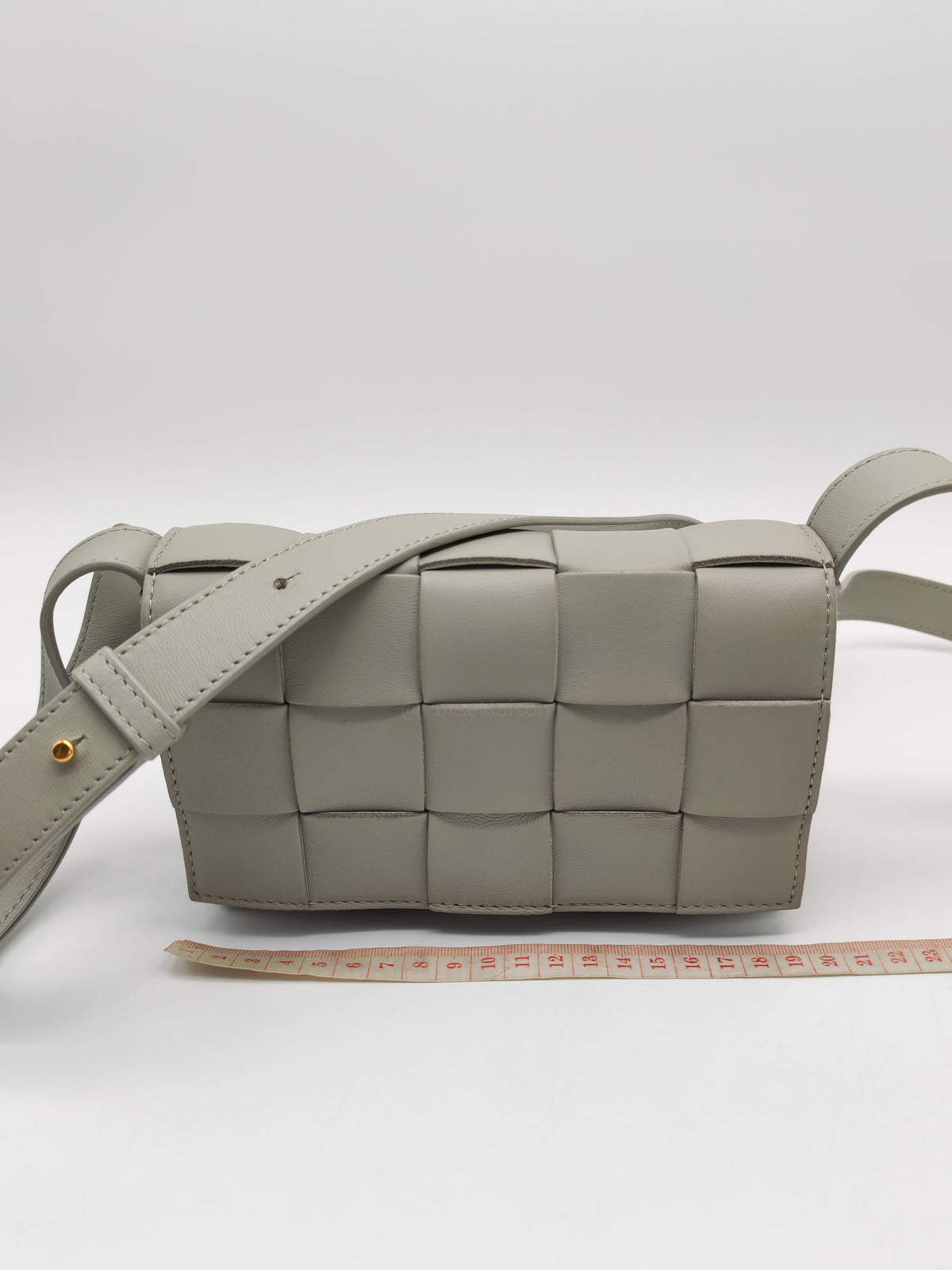 Bottega Veneta Cassette Crossbody Bag in Gray Intrecciato Leather | Purse Maison Luxury Bags Shop