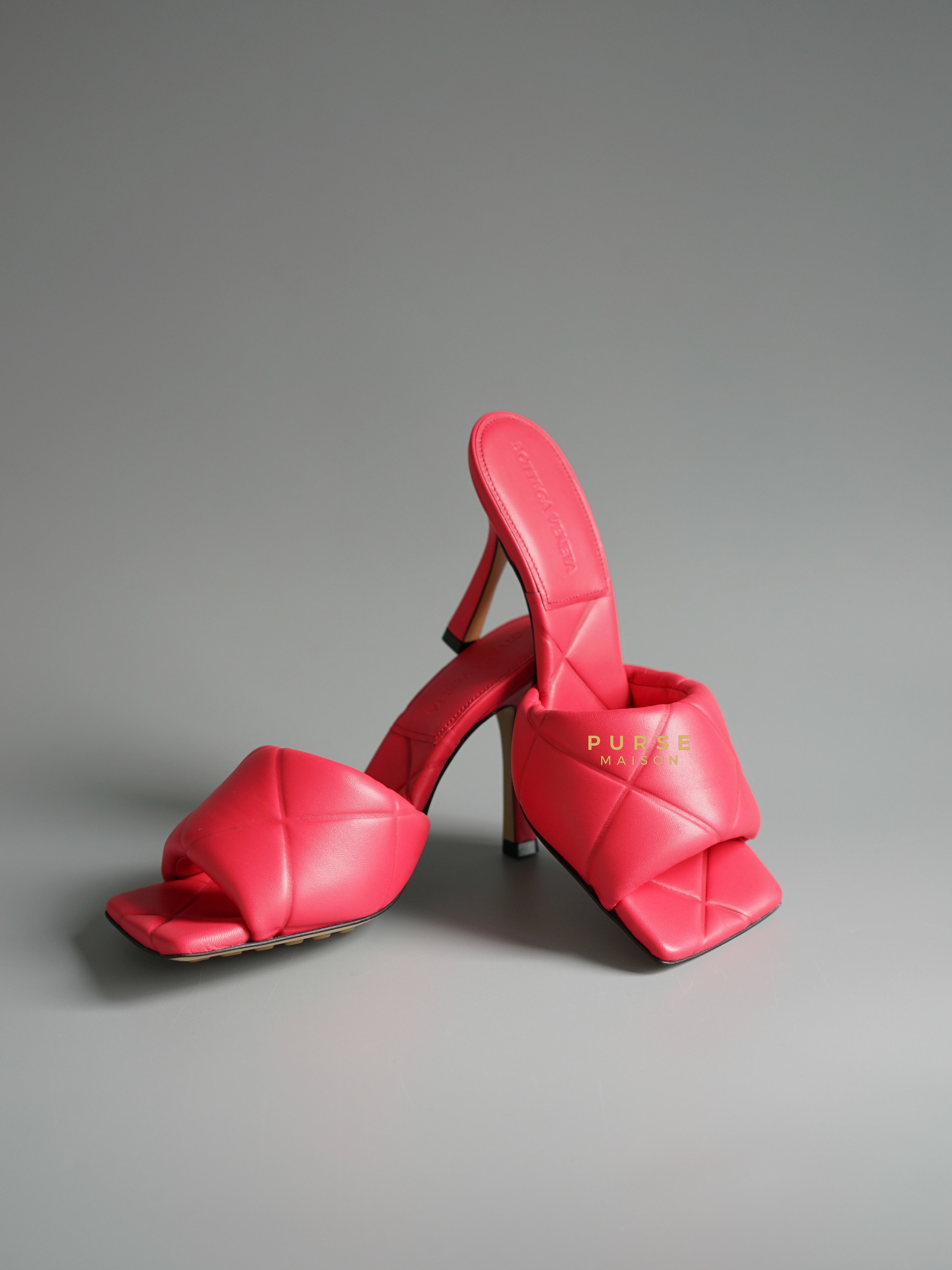 Bottega Veneta The Rubber Libo Quilted Embossed Lagoon Nappa Rose Pink Sandals (Size 36 EU, 23.5cm) | Purse Maison Luxury Bags Shop