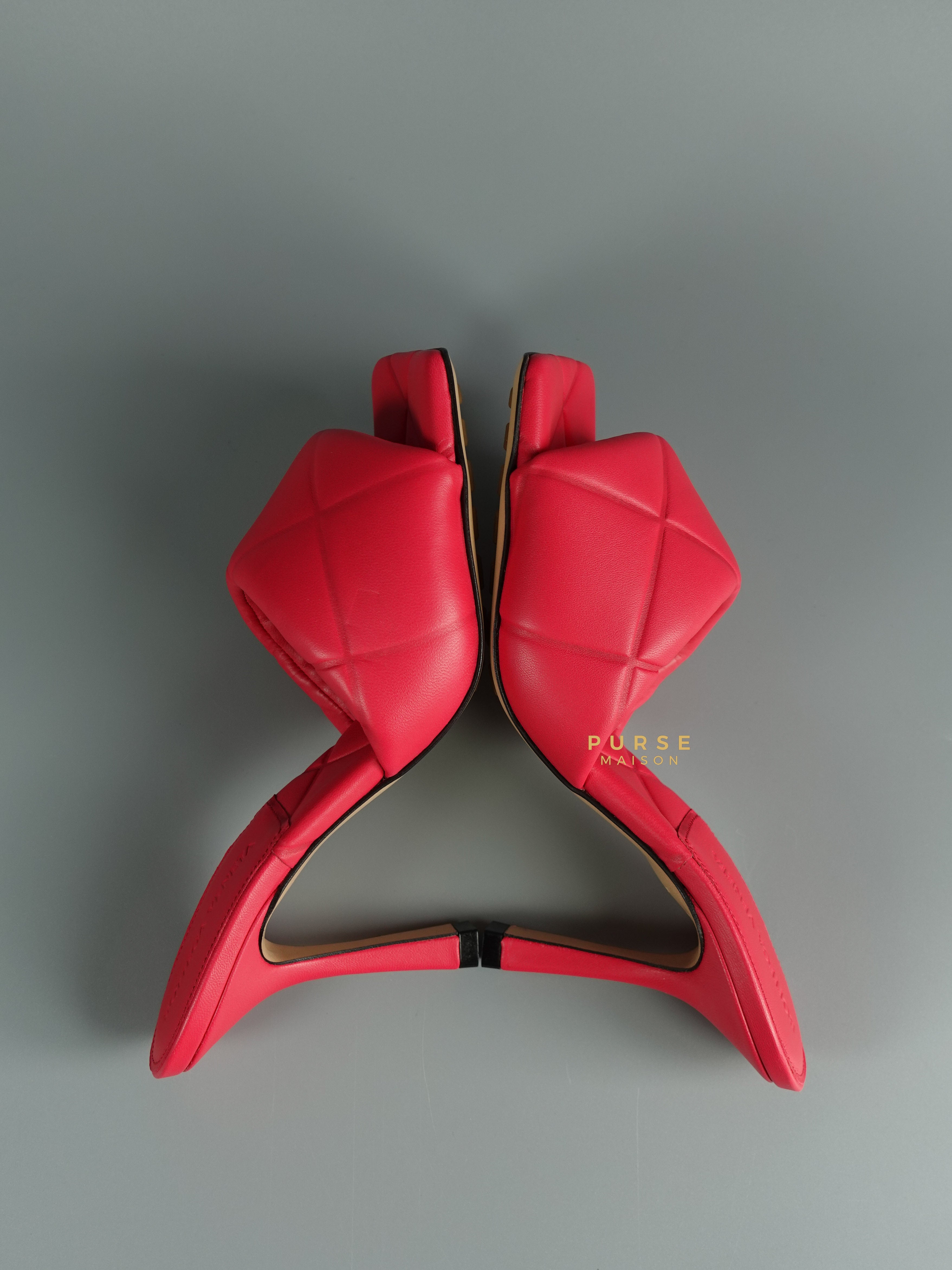 Bottega Veneta The Rubber Libo Quilted Embossed Lagoon Nappa Rose Pink Sandals (Size 36 EU, 23.5cm) | Purse Maison Luxury Bags Shop