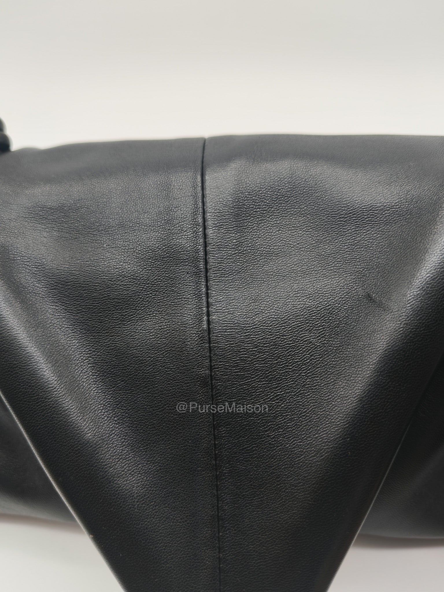 Bottega Veneta Trine Envelope Clutch in Black Smooth Calfskin Leather | Purse Maison Luxury Bags Shop