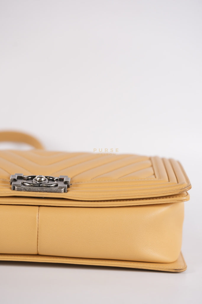 Boy Chevron Beige in Calfskin Leather and Ruthenium Hardware Series 22 | Purse Maison Luxury Bags Shop