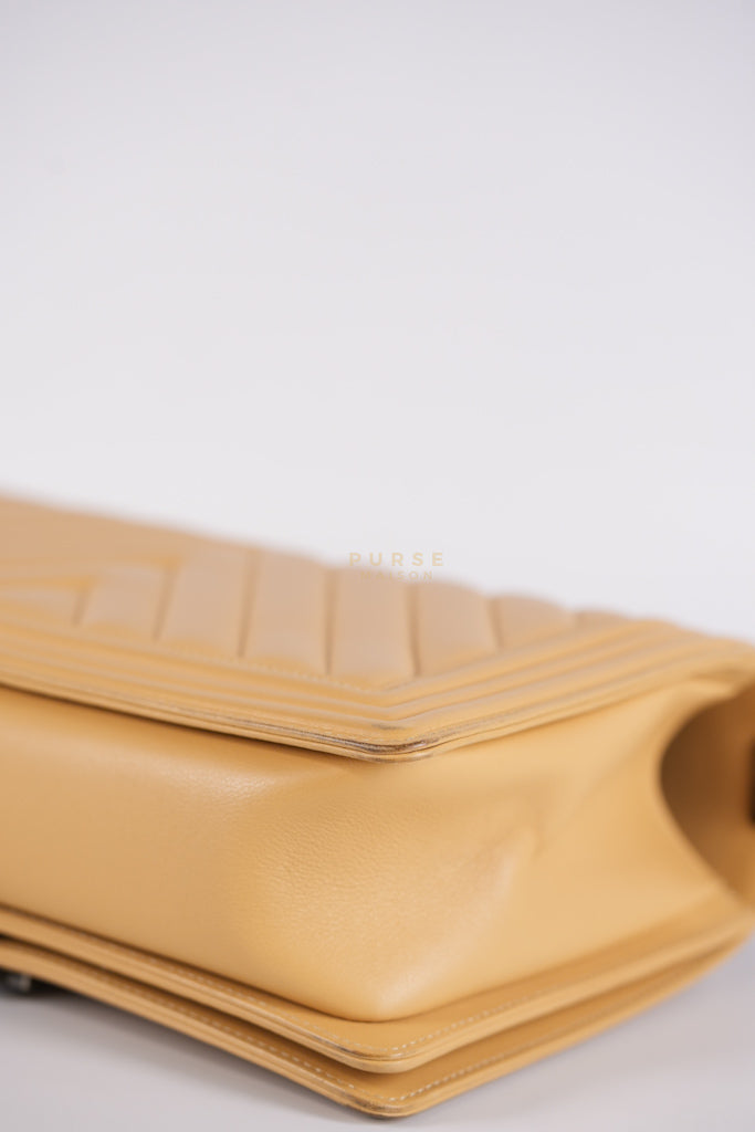 Boy Chevron Beige in Calfskin Leather and Ruthenium Hardware Series 22 | Purse Maison Luxury Bags Shop