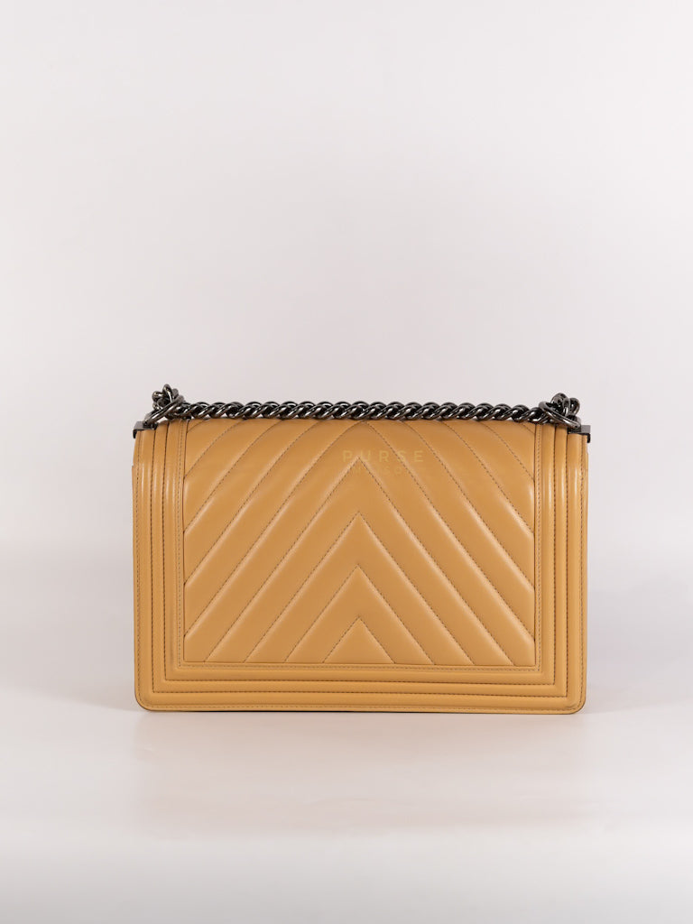 Boy Chevron Beige in Calfskin Leather and Ruthenium Hardware Series 22 | Purse Maison Luxury Bags Shop