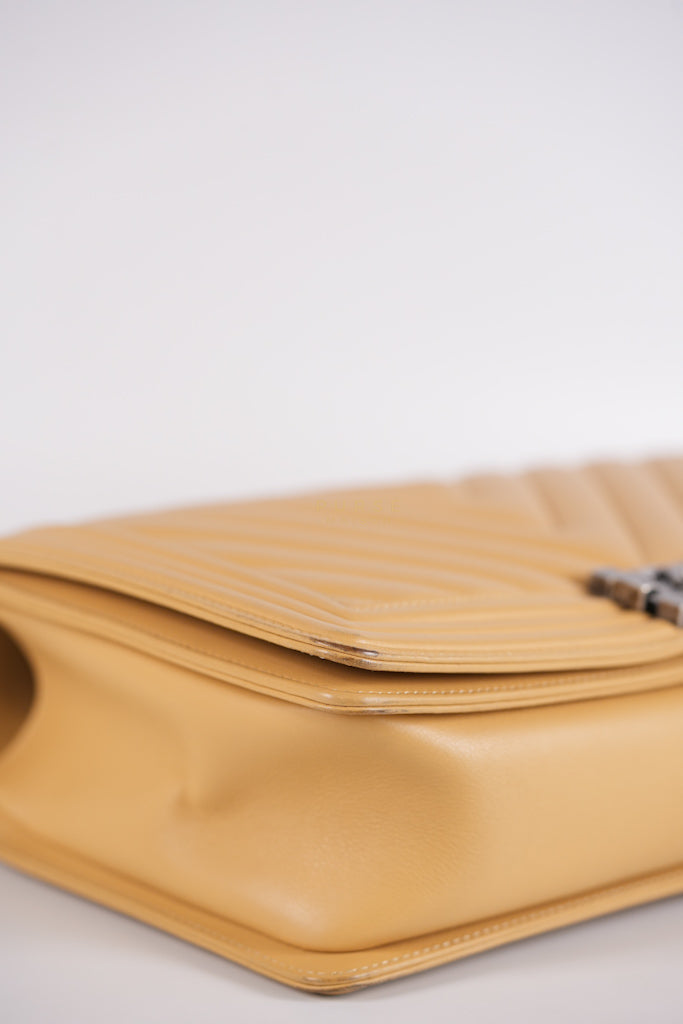 Boy Chevron Beige in Calfskin Leather and Ruthenium Hardware Series 22 | Purse Maison Luxury Bags Shop
