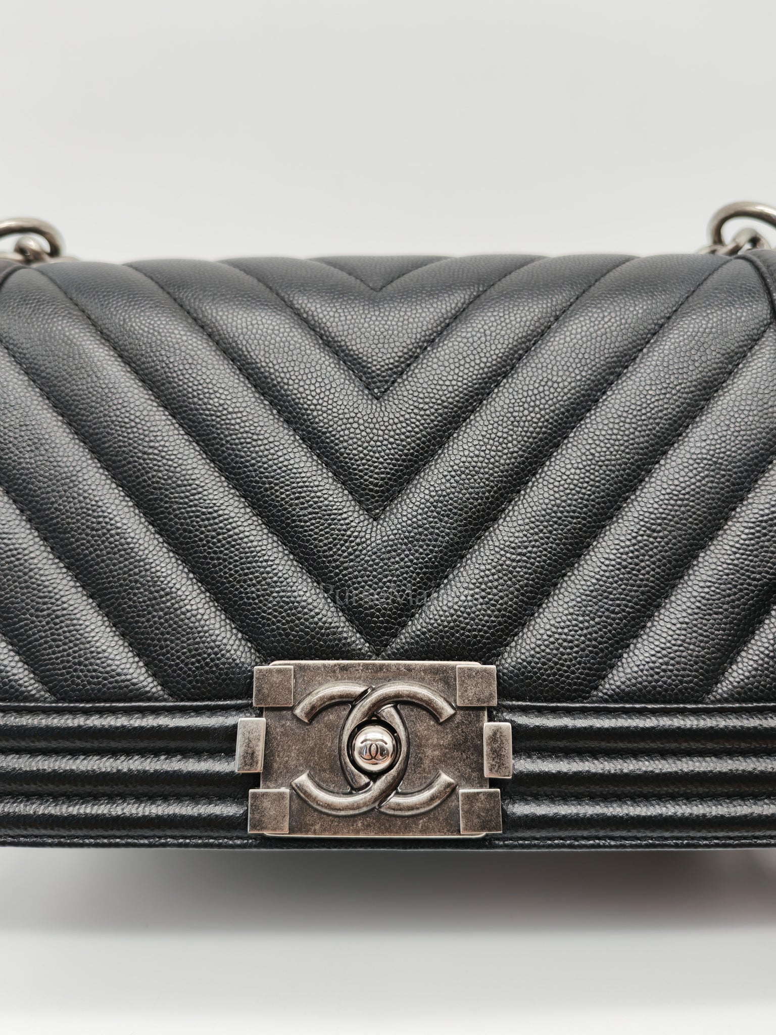 Boy Old Medium Chevron in Black Caviar Leather and Ruthenium Hardware Series 24 | Purse Maison Luxury Bags Shop