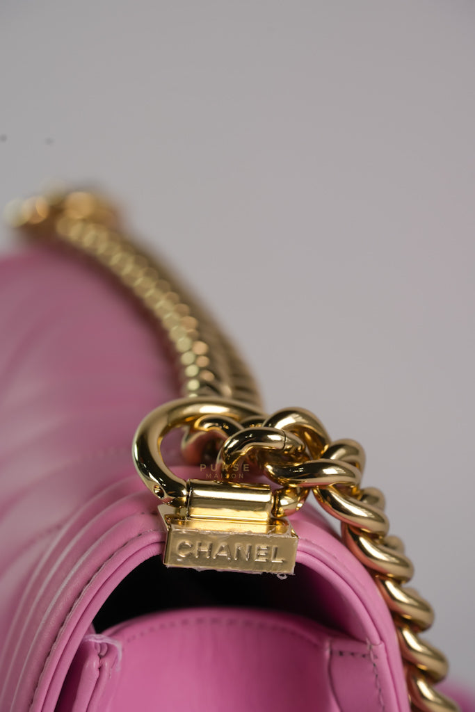 Boy Old Medium Chevron in Lambskin Leather and Light Gold Hardware (Microchip) | Purse Maison Luxury Bags Shop