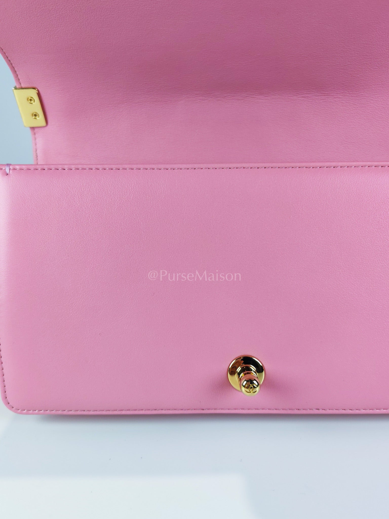 Boy Old Medium Chevron in Pink Calfskin Leather and Champagne Gold Hardware (Microchip) | Purse Maison Luxury Bags Shop