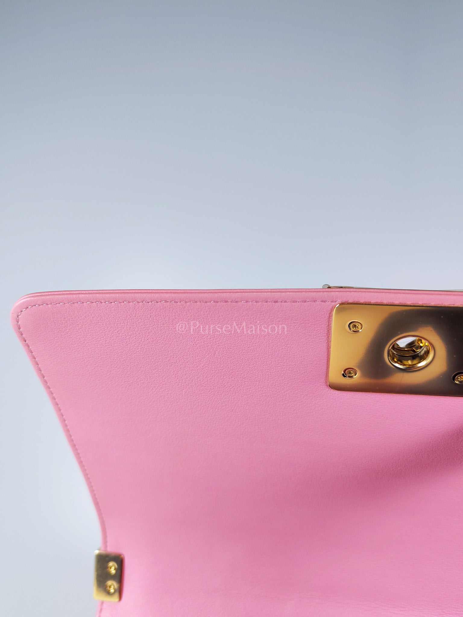 Boy Old Medium Chevron in Pink Calfskin Leather and Champagne Gold Hardware (Microchip) | Purse Maison Luxury Bags Shop