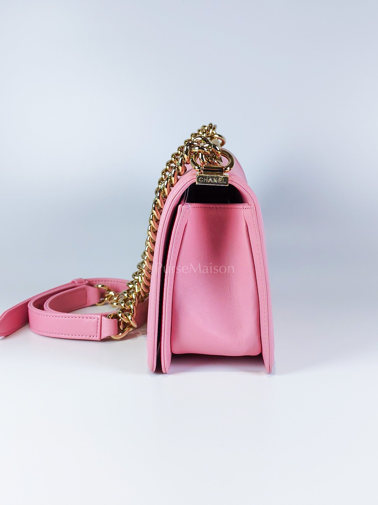 Boy Old Medium Chevron in Pink Calfskin Leather and Champagne Gold Hardware (Microchip) | Purse Maison Luxury Bags Shop
