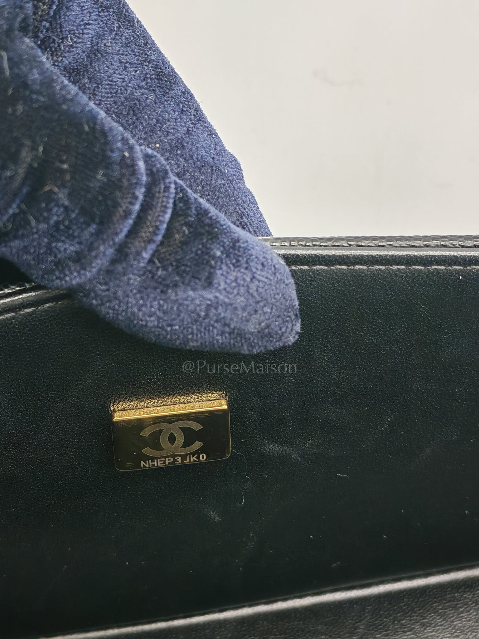 Boy Old Medium in Black Caviar Leather and Aged Gold Hardware (Microchip) | Purse Maison Luxury Bags Shop