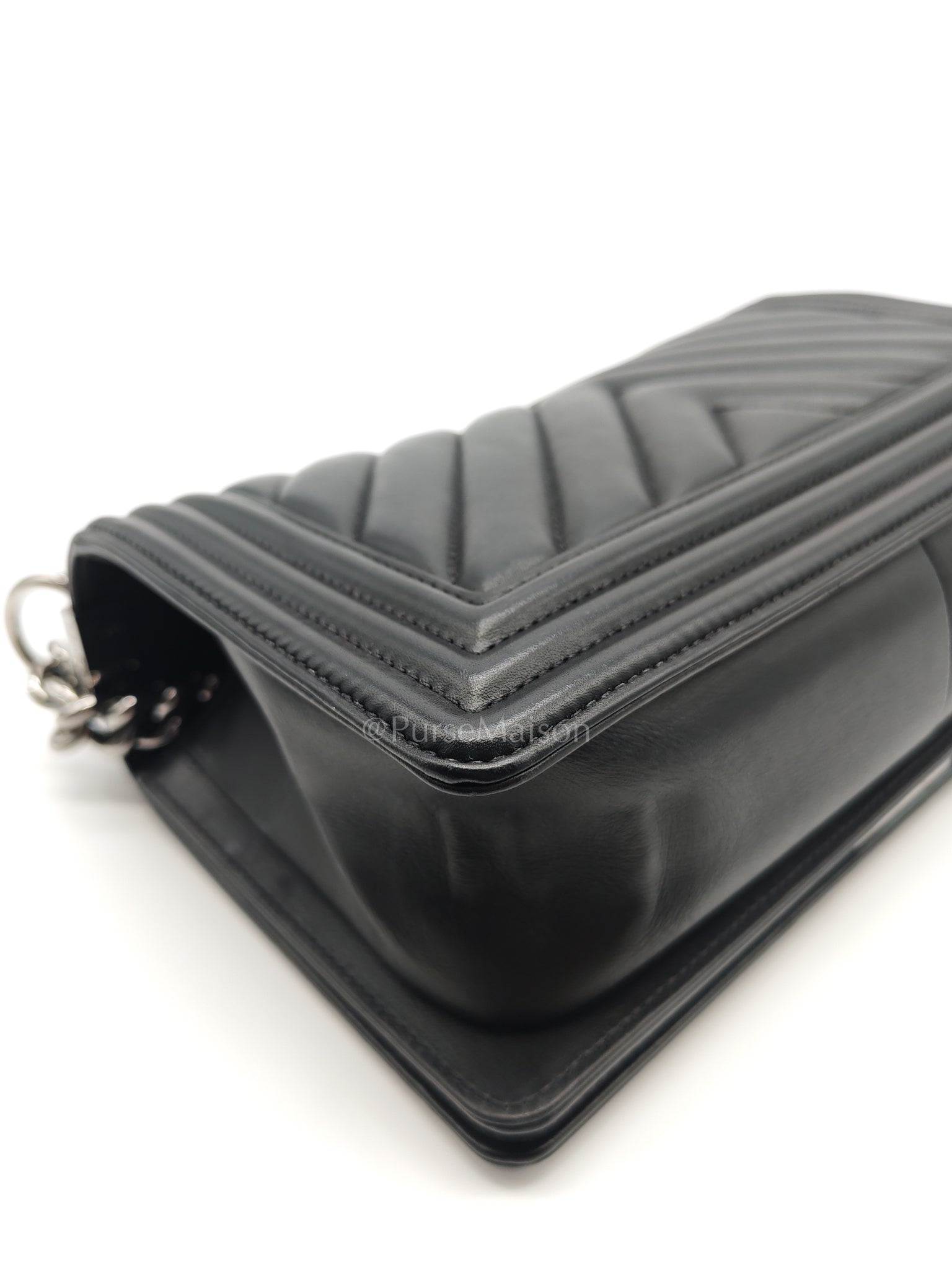 Boy Old Medium in Black Chevron Calfskin Leather and Silver Hardware (Microchip) | Purse Maison Luxury Bags Shop