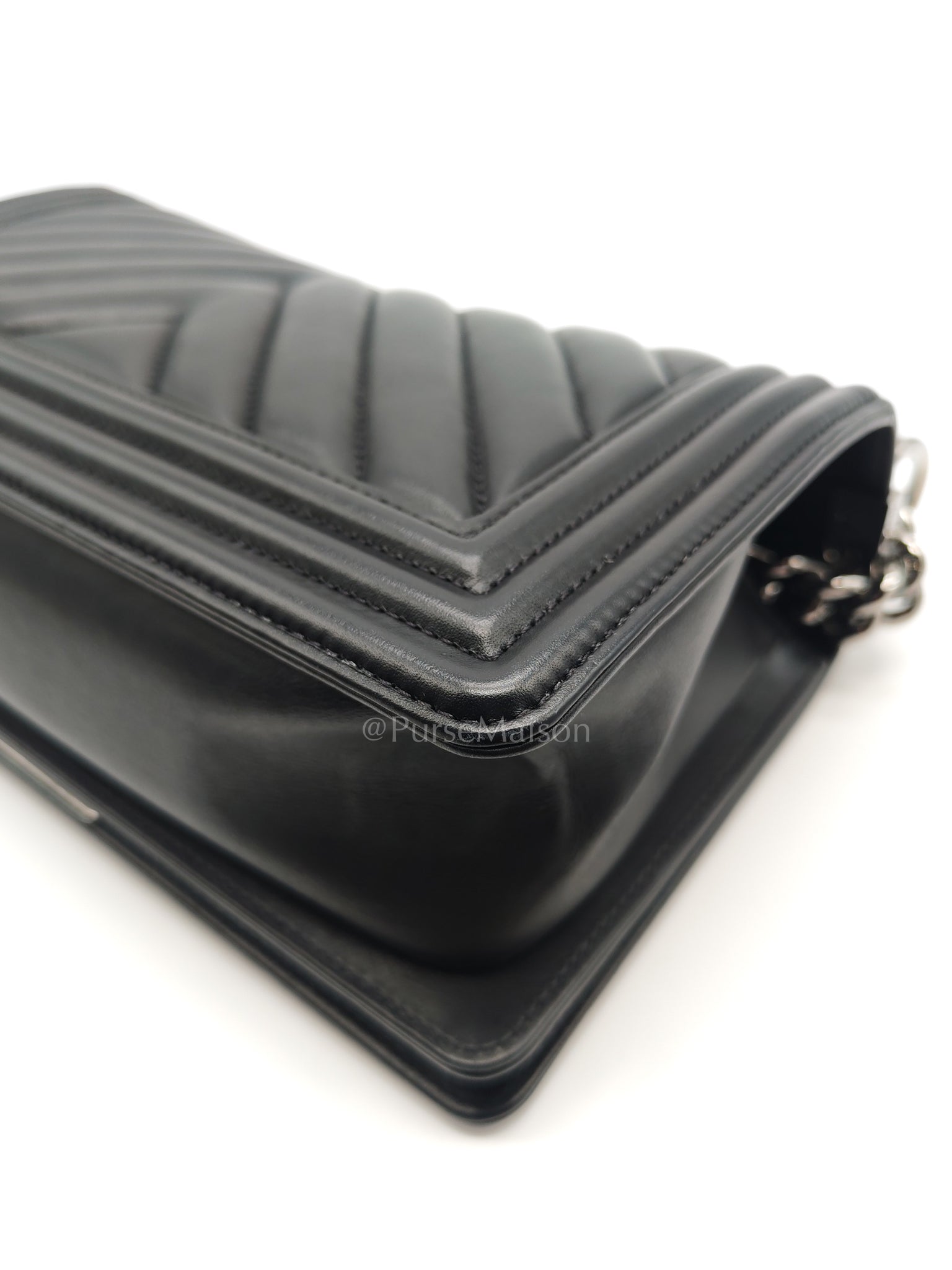 Boy Old Medium in Black Chevron Calfskin Leather and Silver Hardware (Microchip) | Purse Maison Luxury Bags Shop