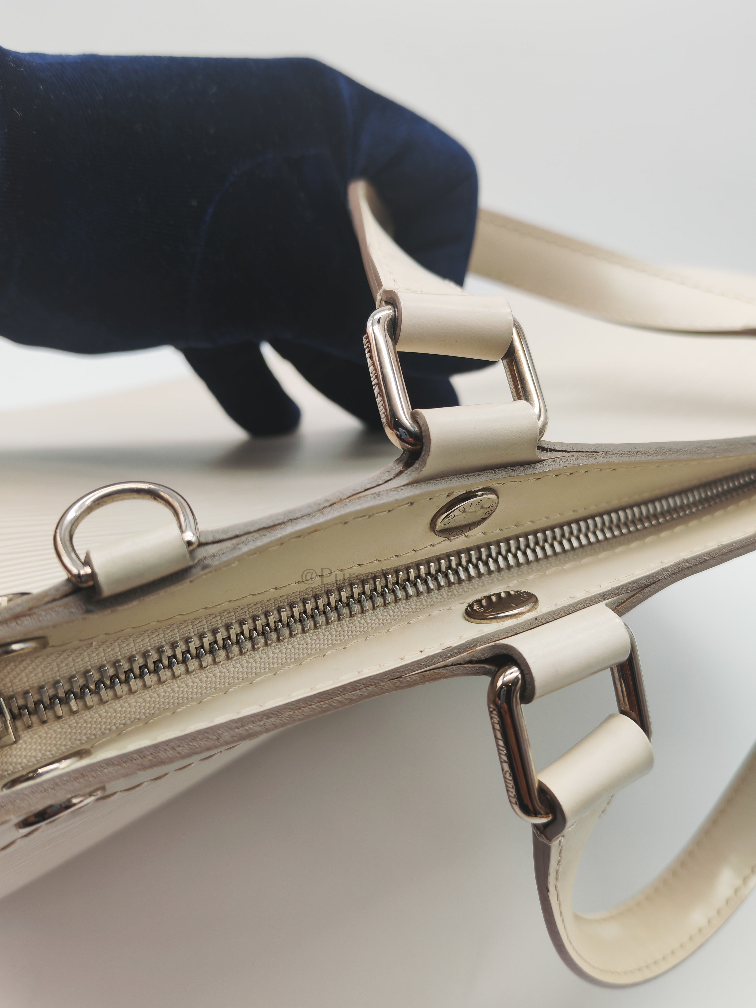 Brea GM in White Ivorie Epi Leather & Silver Hardware | Purse Maison Luxury Bags Shop
