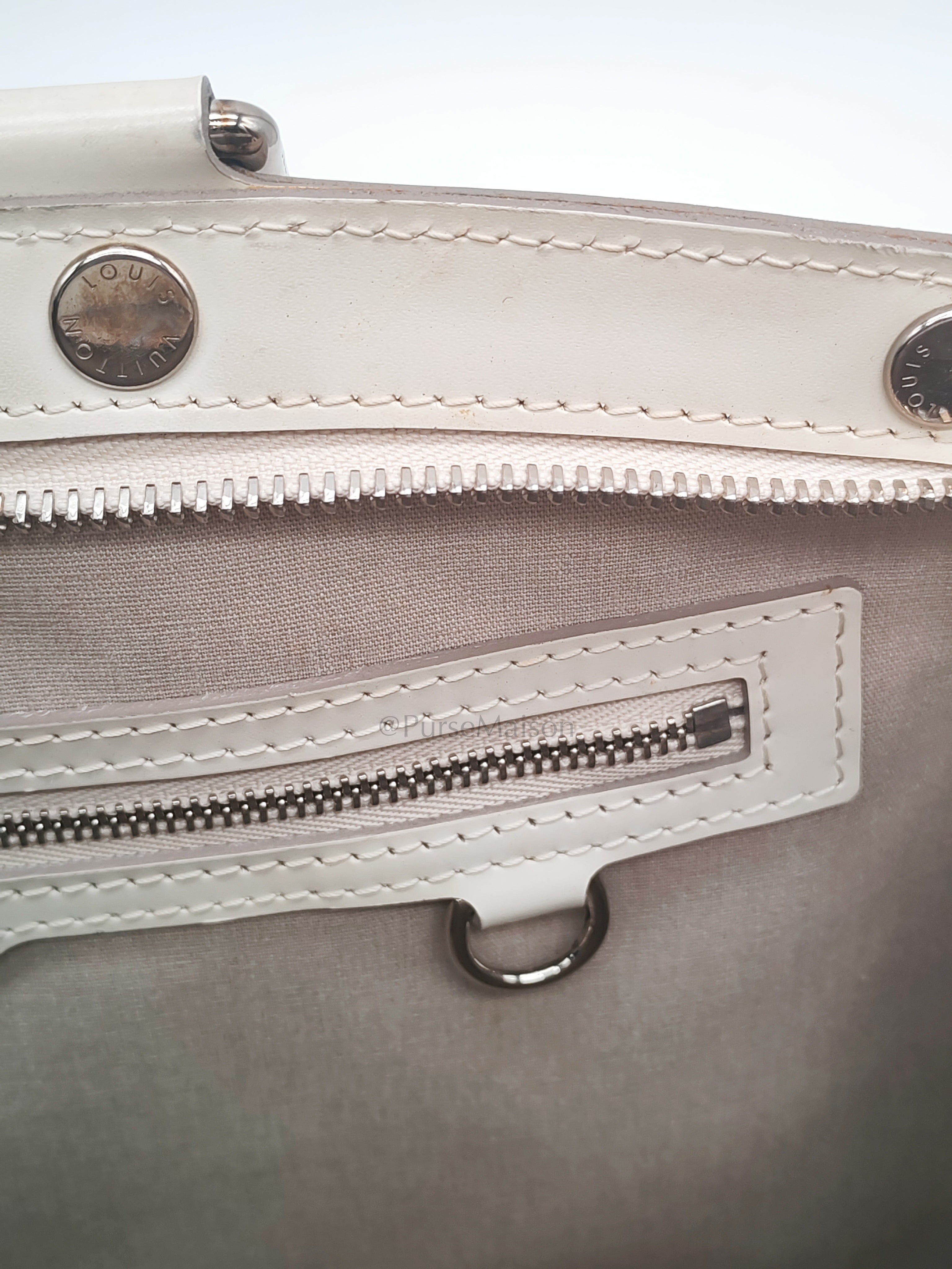 Brea GM in White Ivorie Epi Leather & Silver Hardware | Purse Maison Luxury Bags Shop