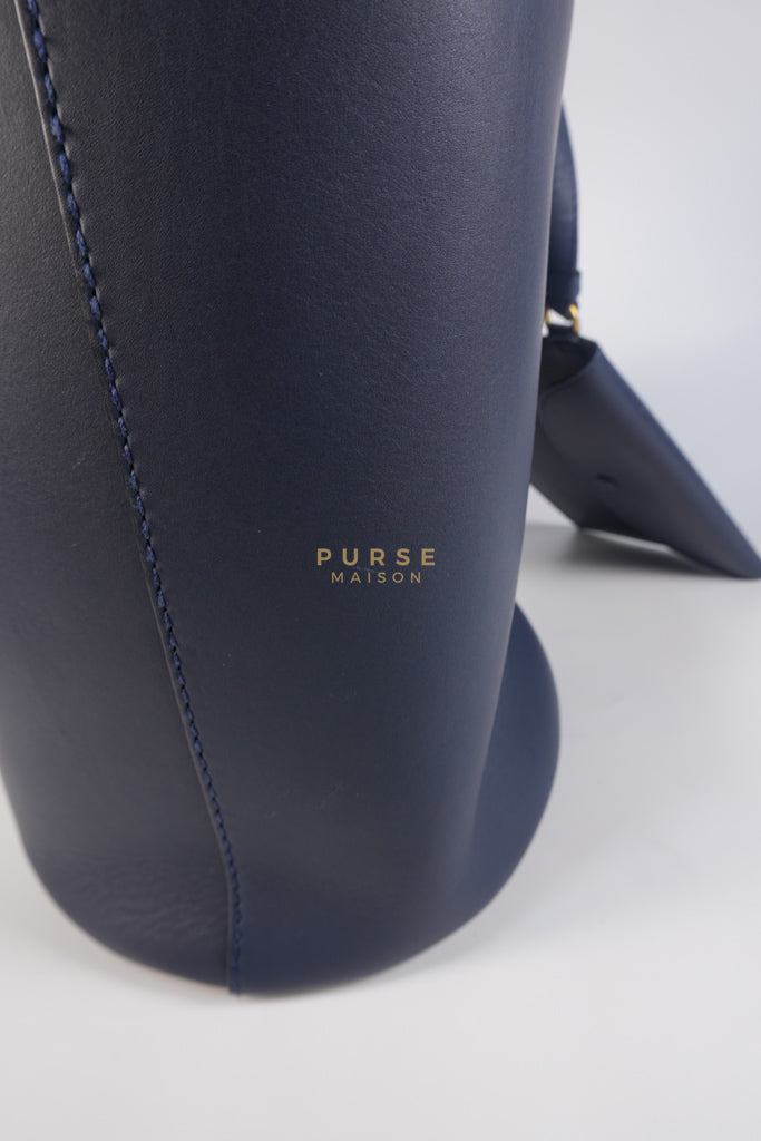 Bucket Bag Large in Navy Blue Leather | Purse Maison Luxury Bags Shop